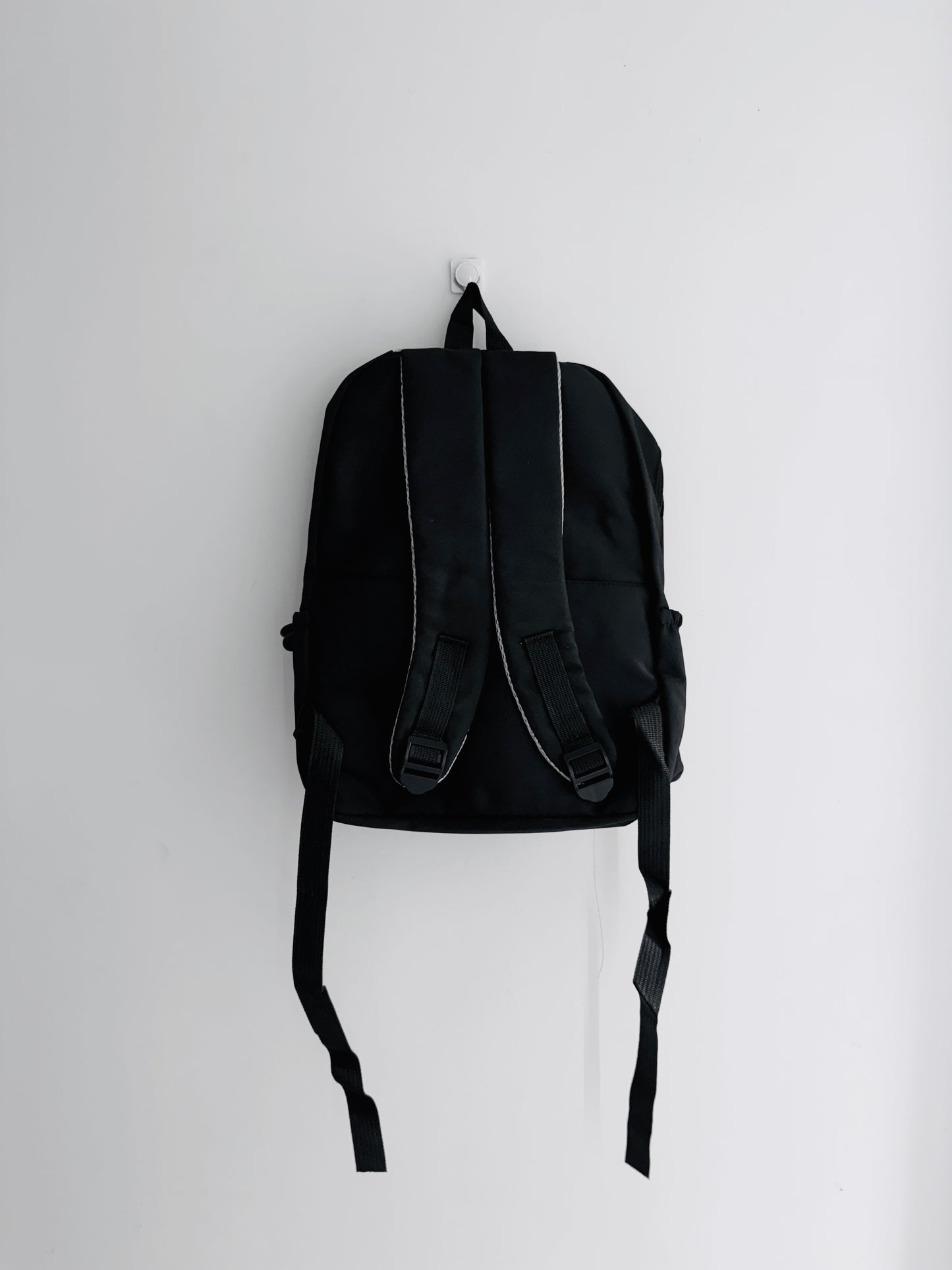 IMPORTED BACKPACK 8I1-G20