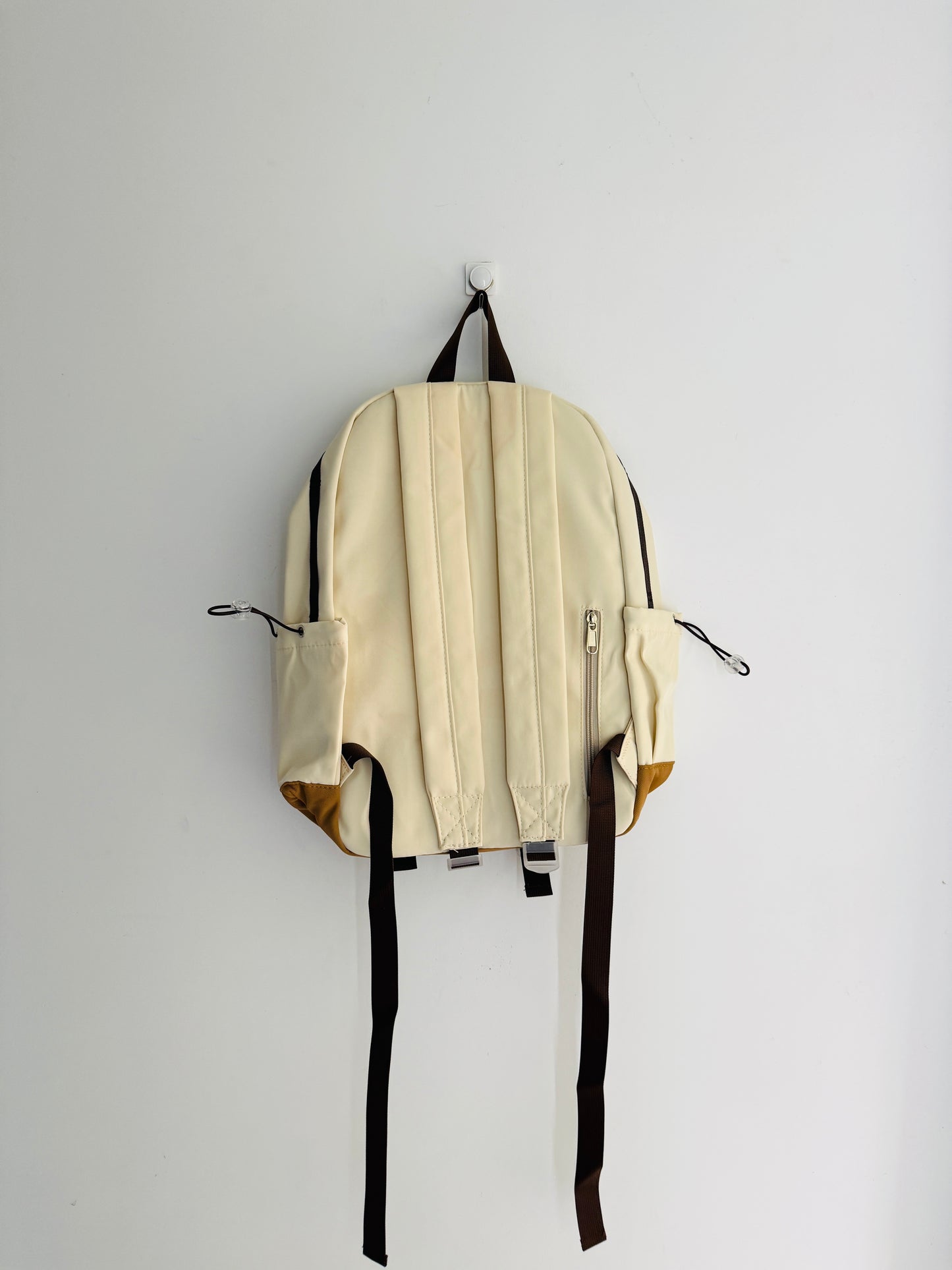 IMPORTED BACKPACK 9M0-H12