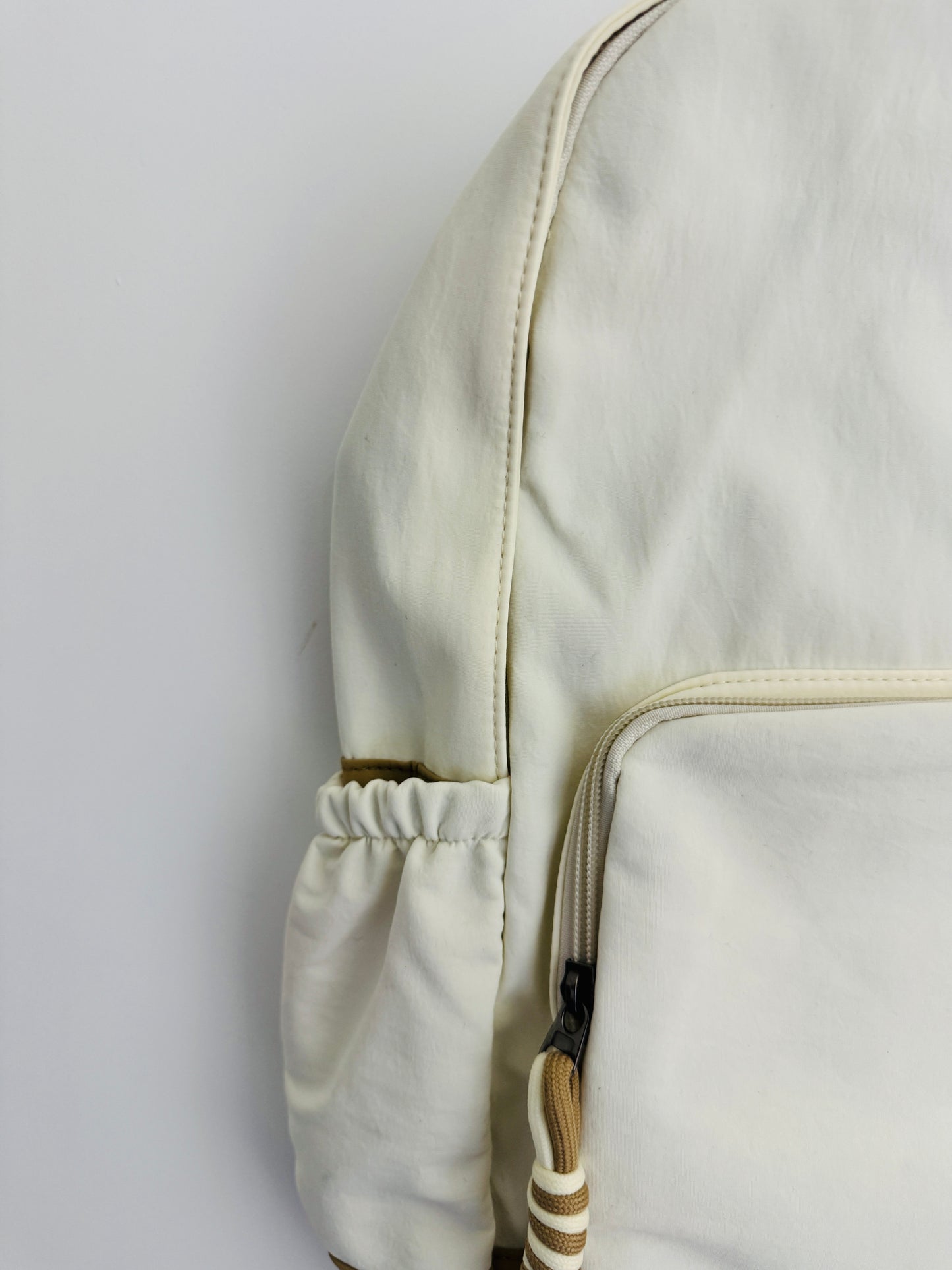 IMPORTED BACKPACK 7f7-b6