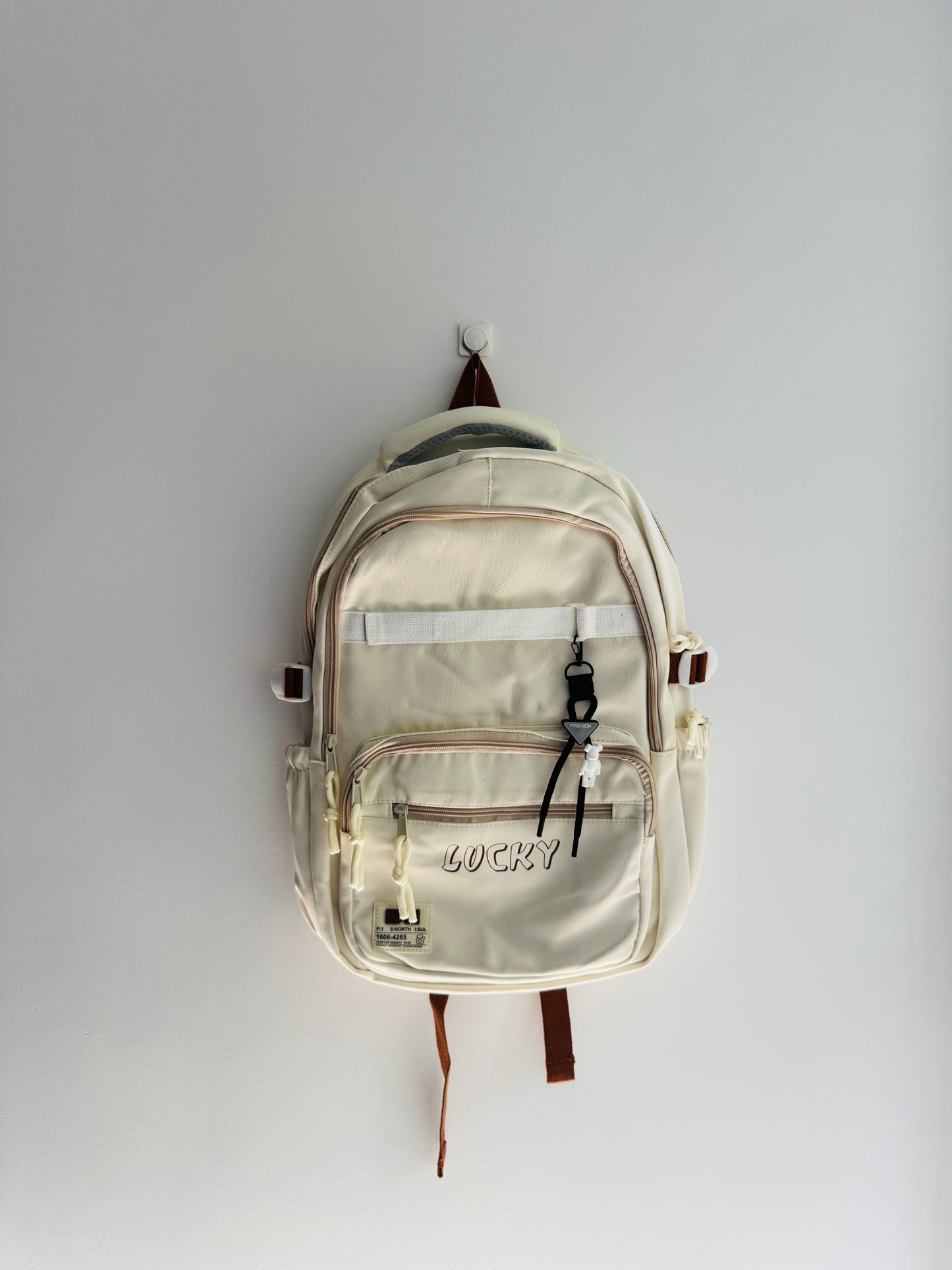IMPORTED BACKPACK 7b8-B8