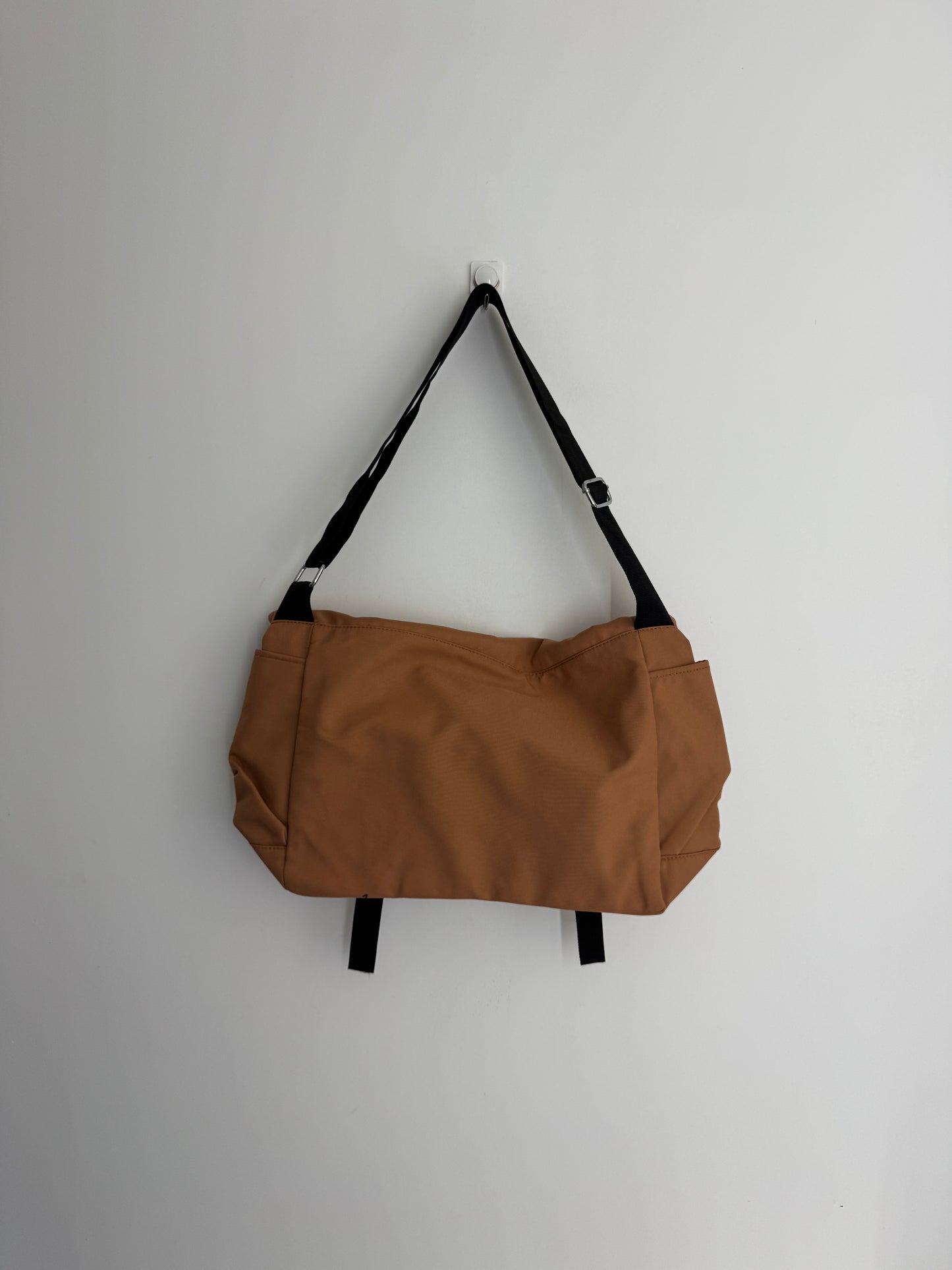 IMPORTED CROSSBODY BAG 8f2-I16