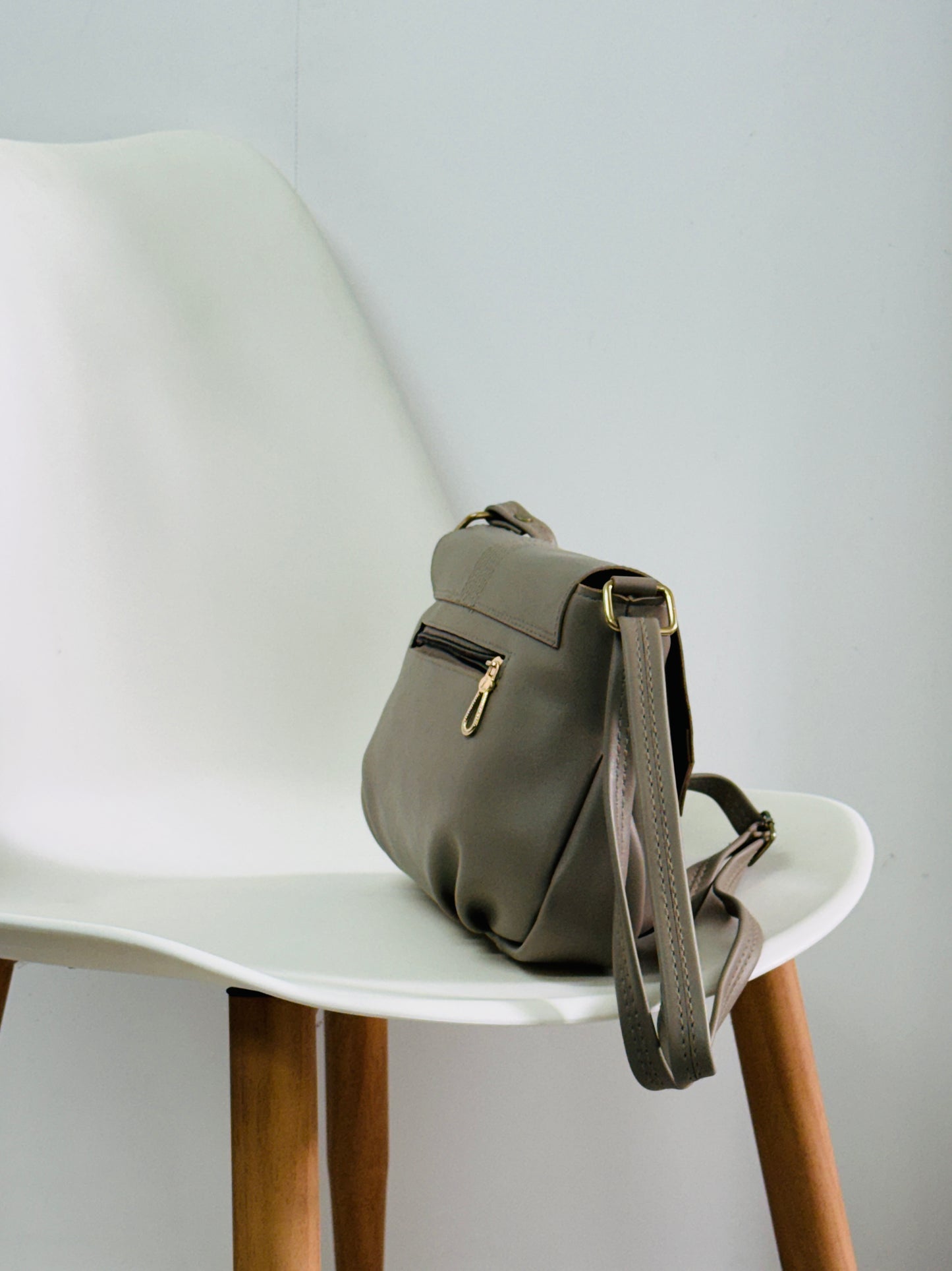 SLING BAG 9I3