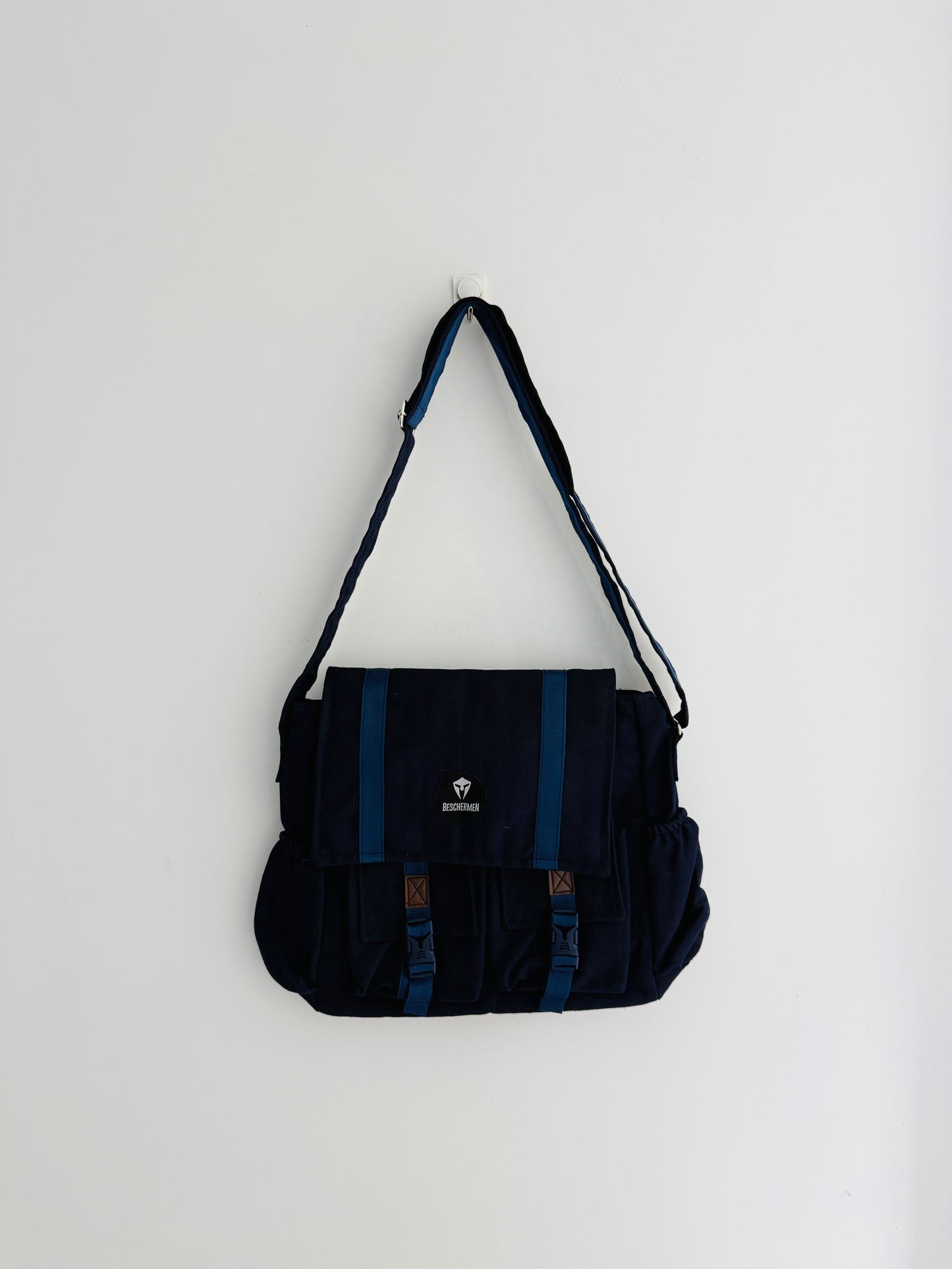 CROSSBODY BAG 0J4-M11