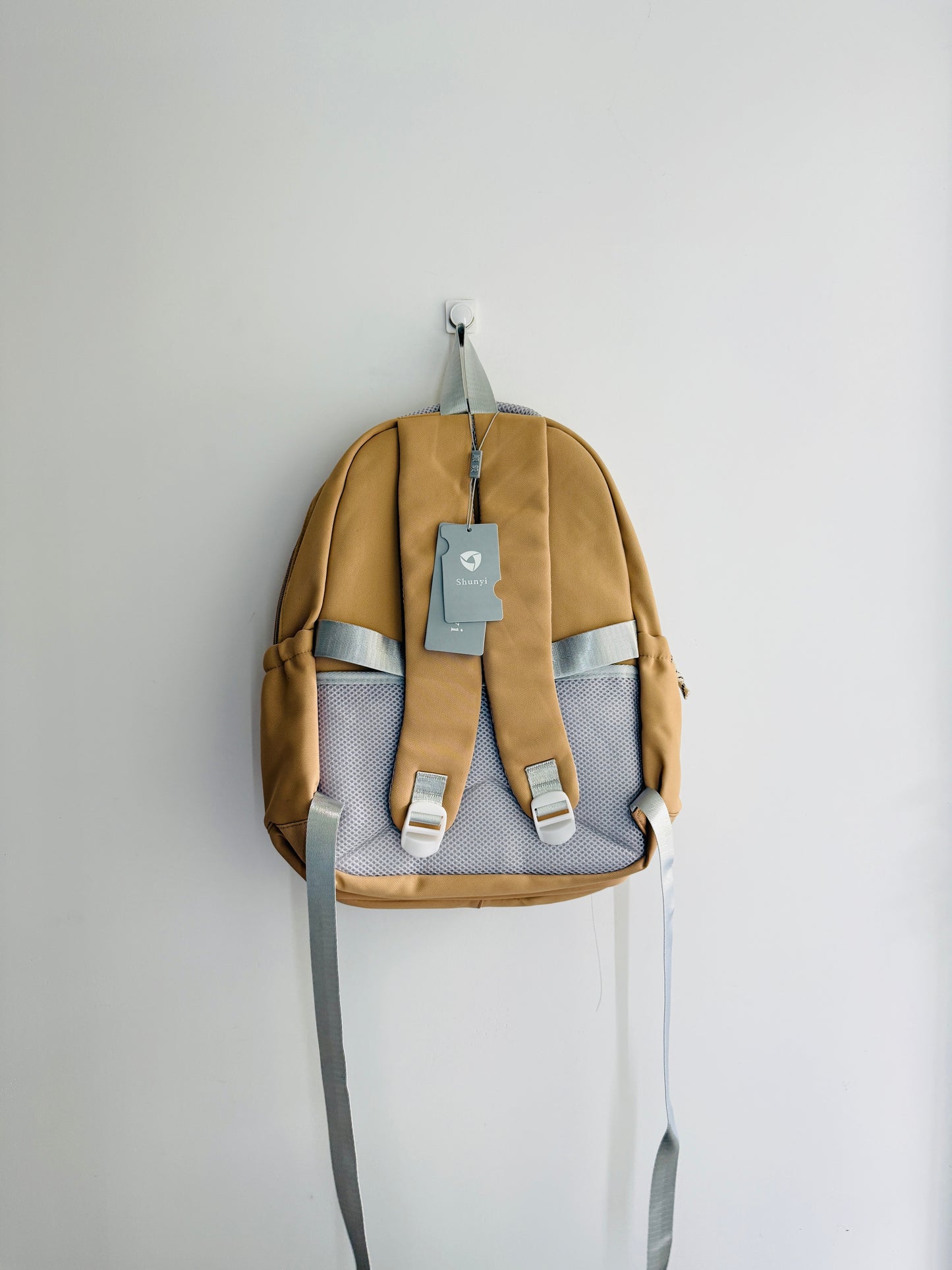 IMPORTED BACKPACK 7h9-A6