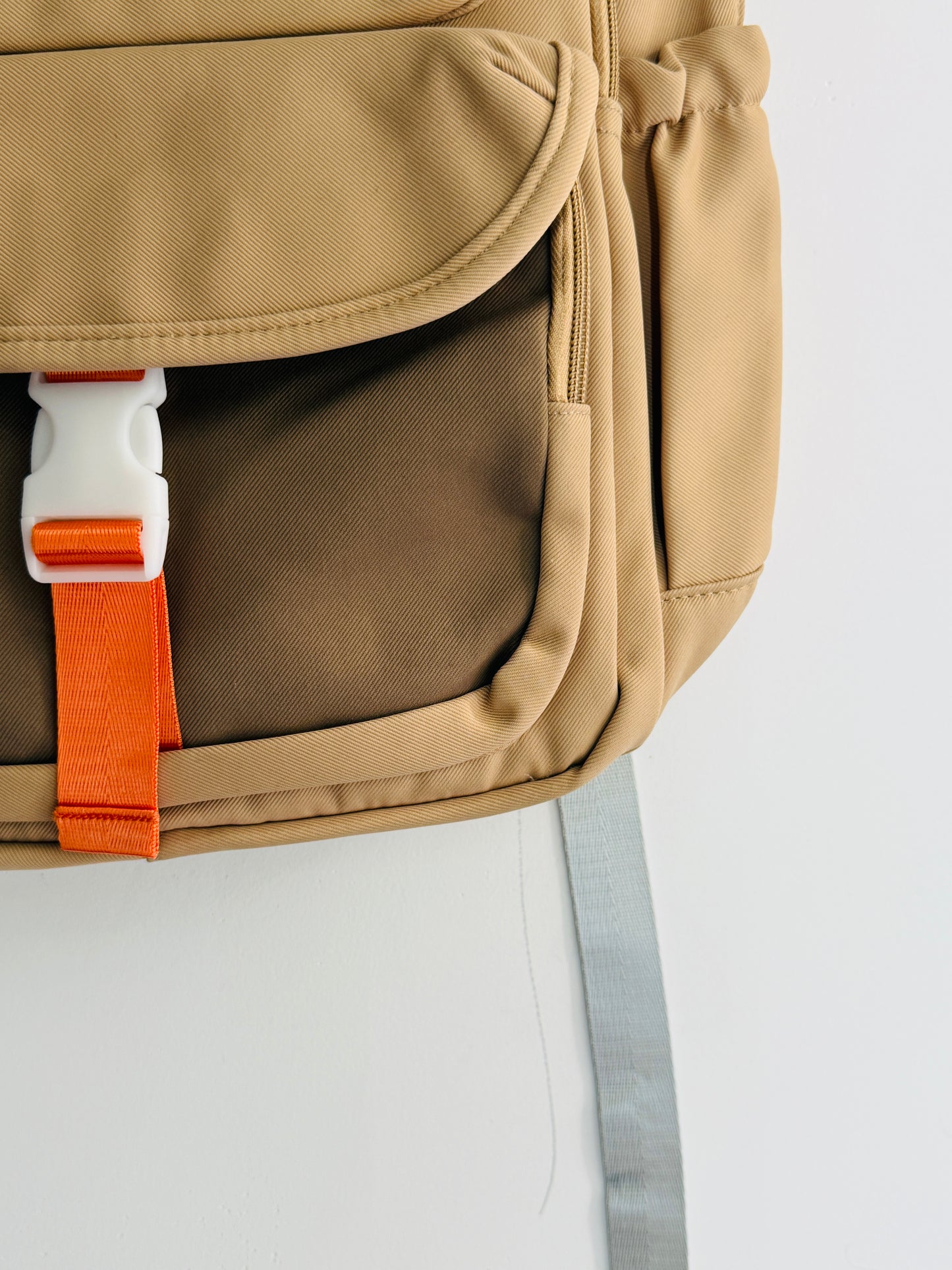 IMPORTED BACKPACK 7h9-A6