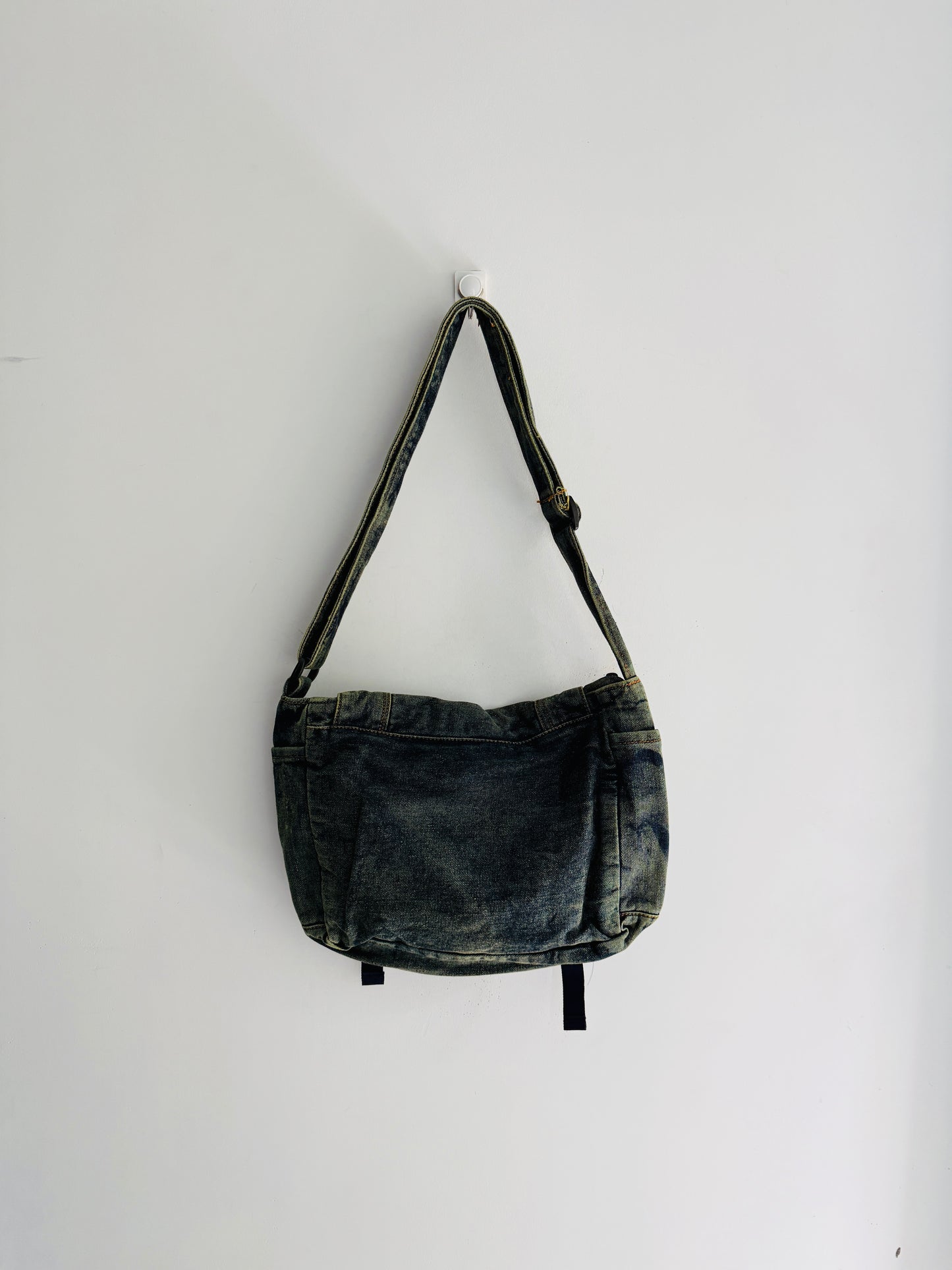 CROSSBODY BAG 1Q0-A14
