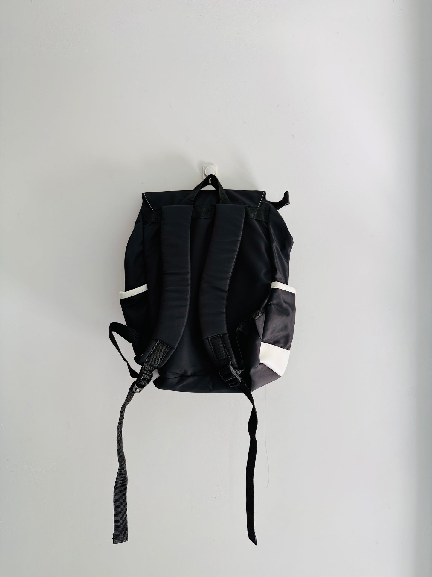 IMPORTED BACKPACK 8O2-A6