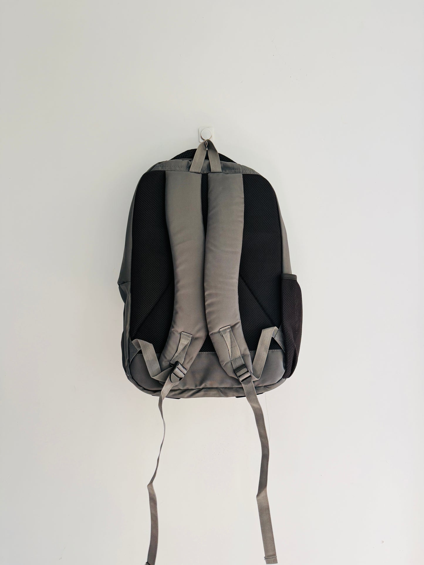 LAPTOP BACKPACK 6L0-F11