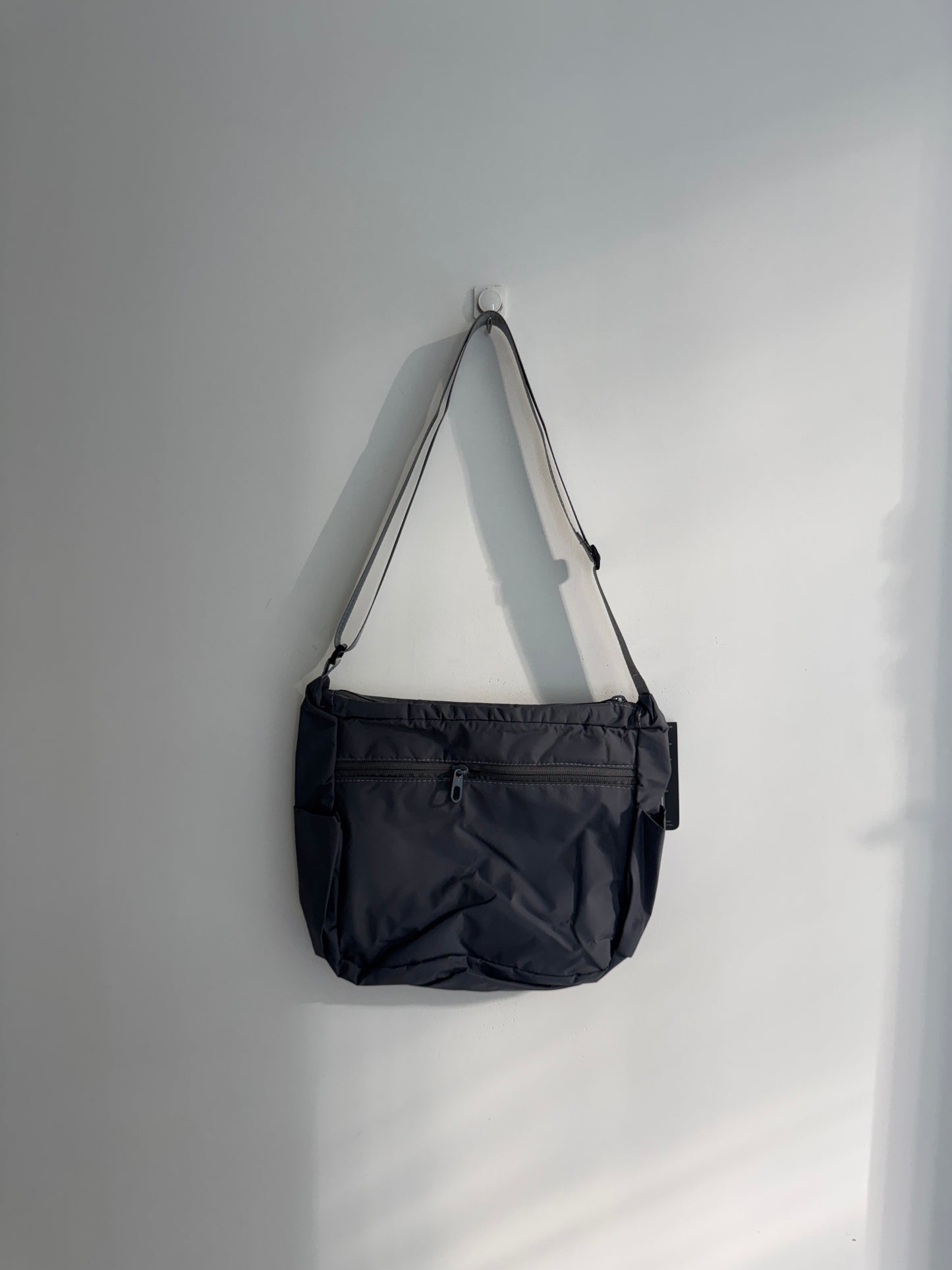 IMPORTED CROSSBODY BAG 6f4-F13