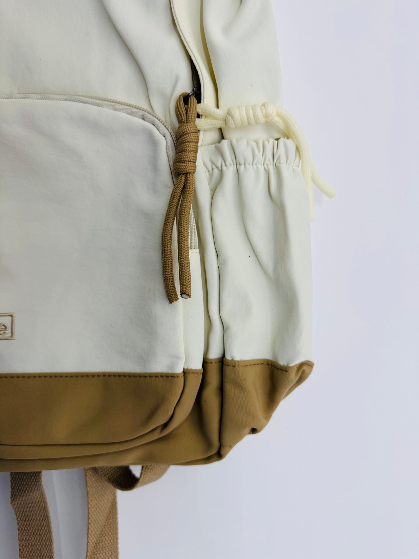 IMPORTED BACKPACK 7f7-b6