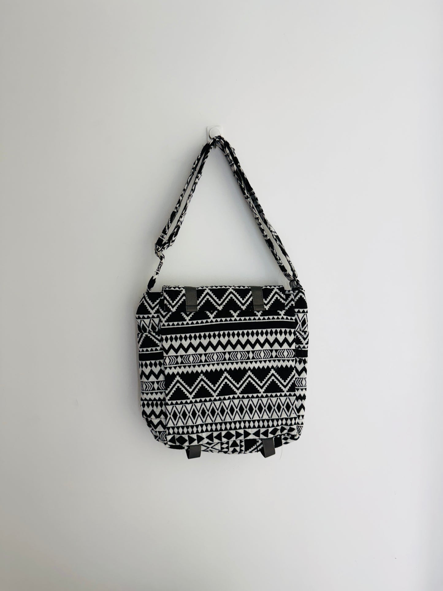 CROSSBODY BAG 2I8-F19