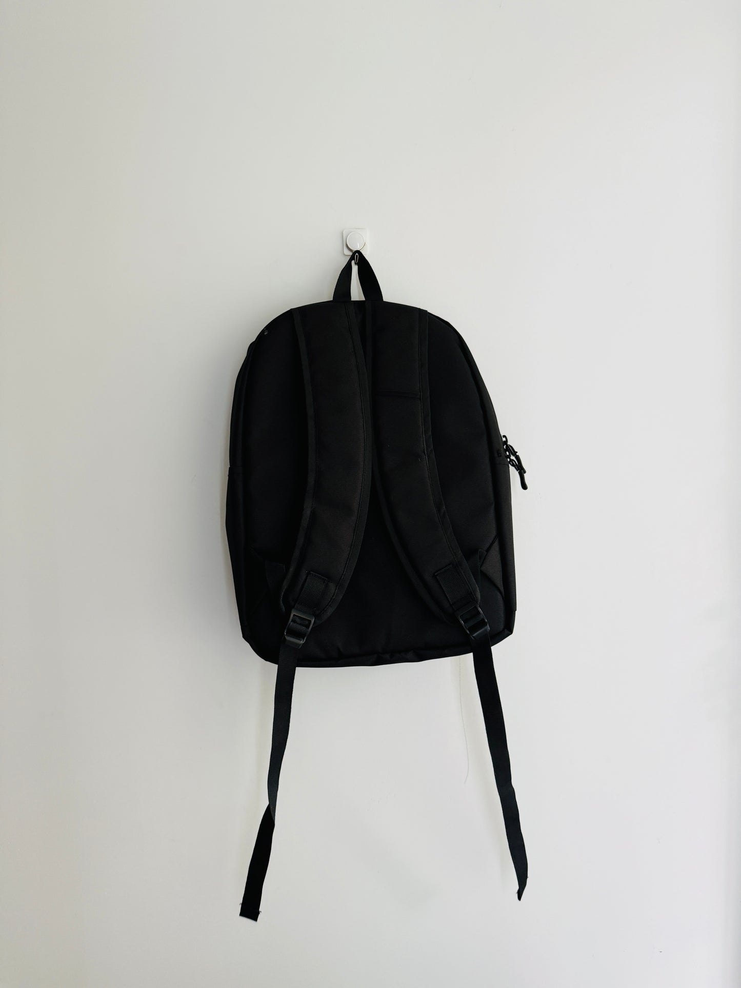 BACKPACK 8h0-E1