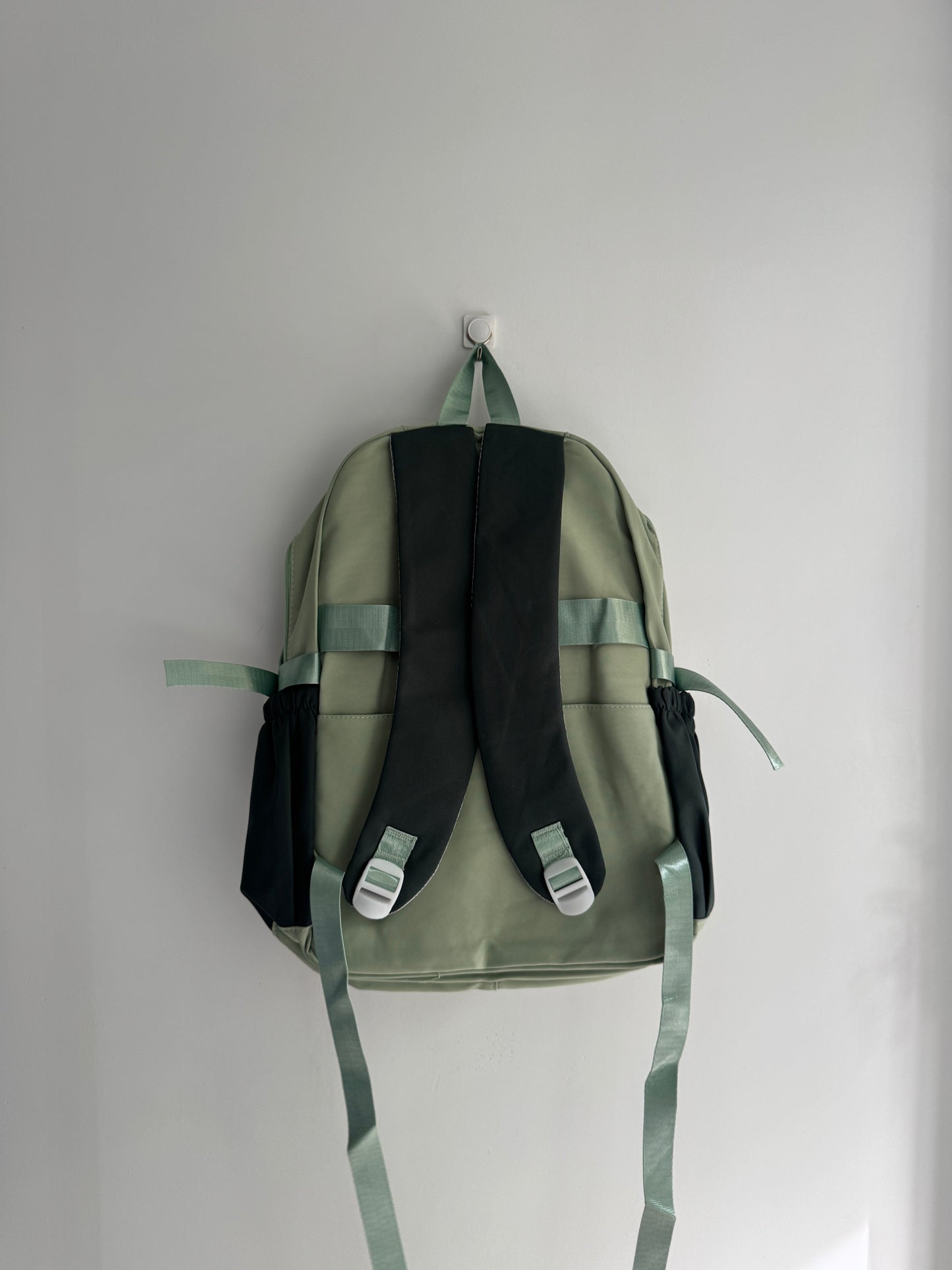 IMPORTED BACKPACK 1e9-c16