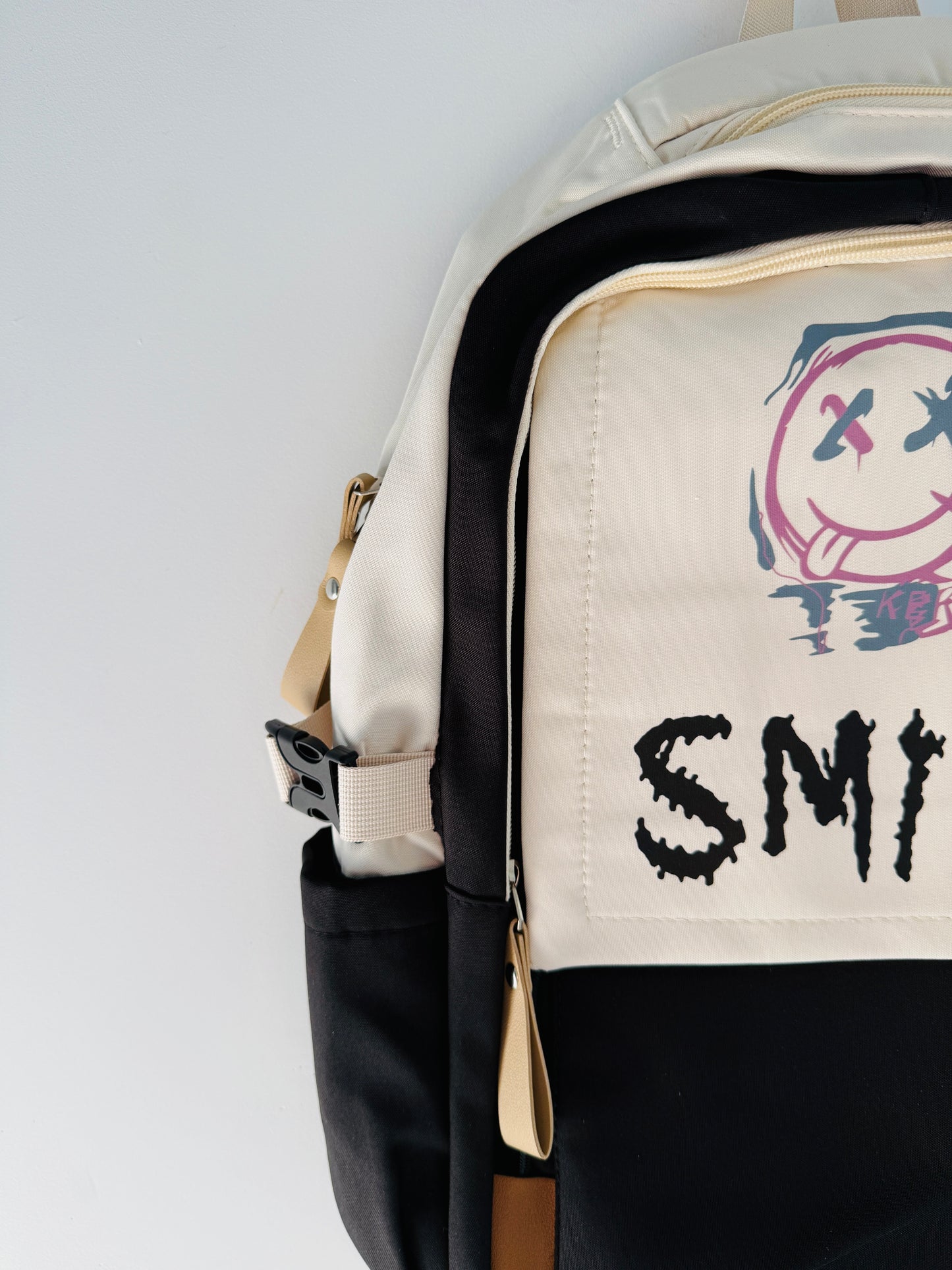 IMPORTED BACKPACK 2J6–A2