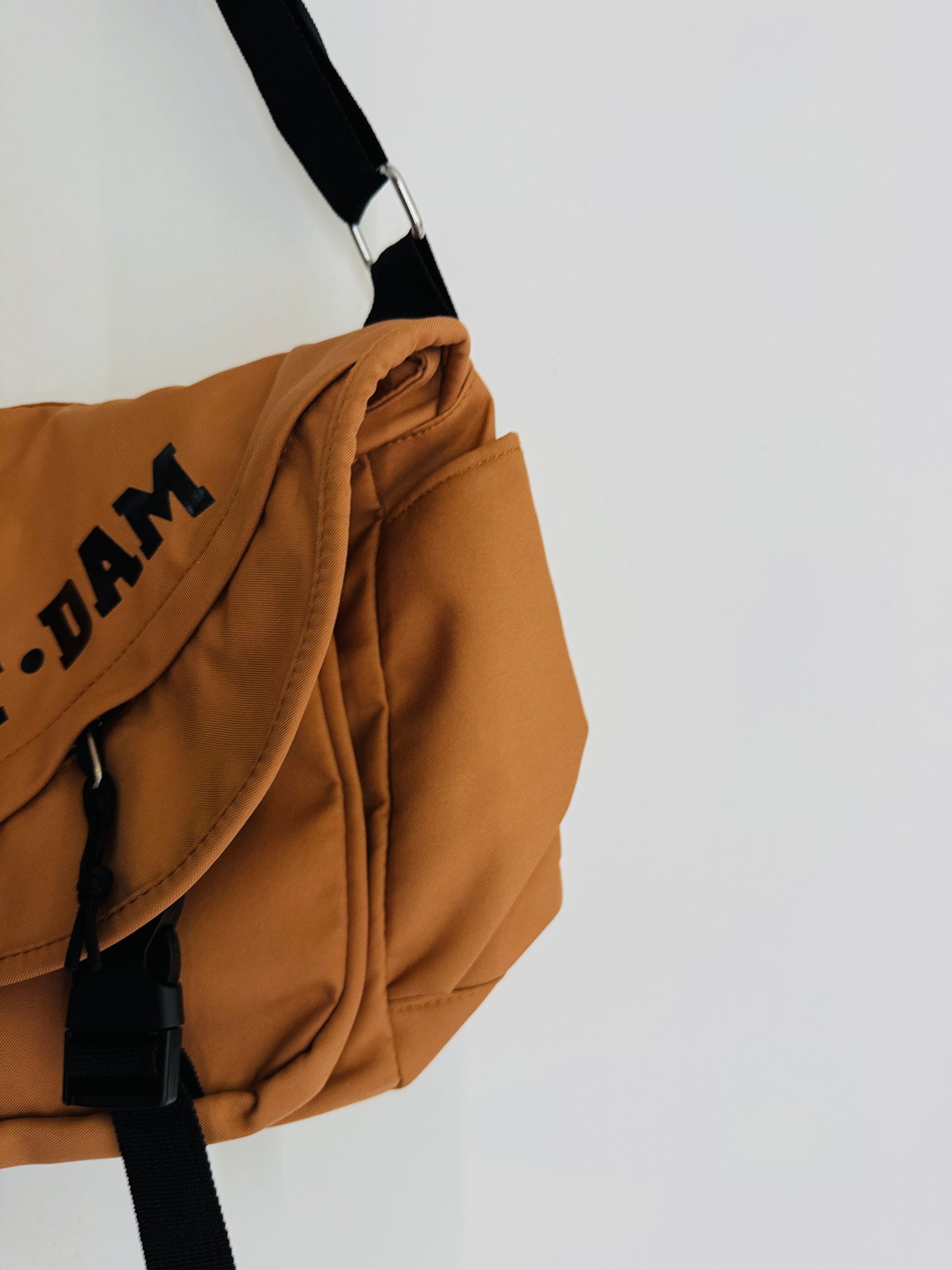 IMPORTED CROSSBODY BAG 8f2-I16