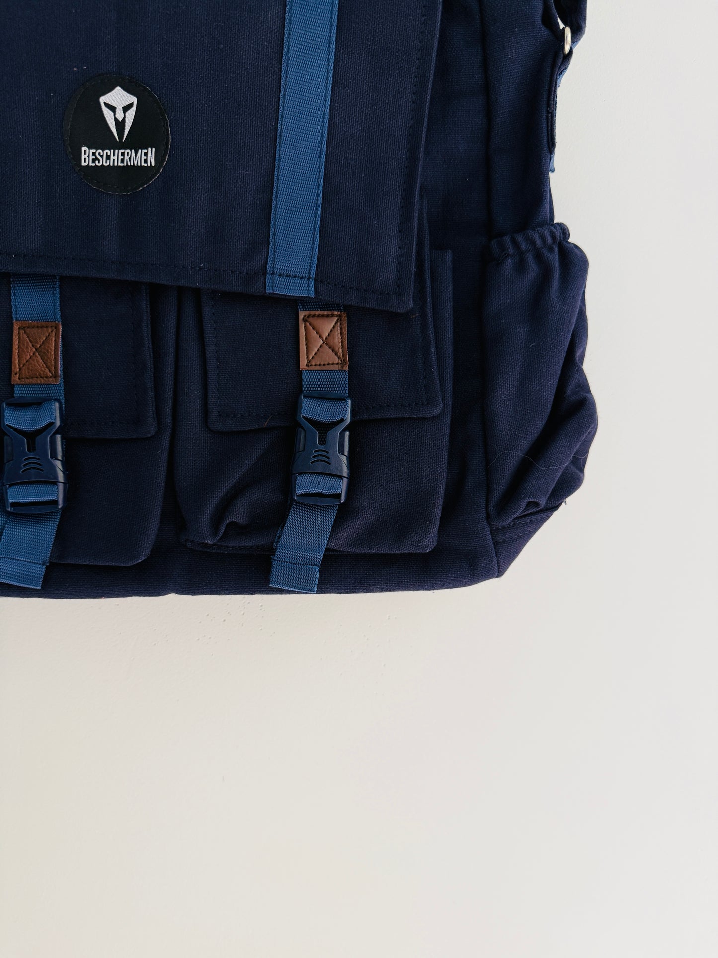 CROSSBODY BAG 0J4-M11