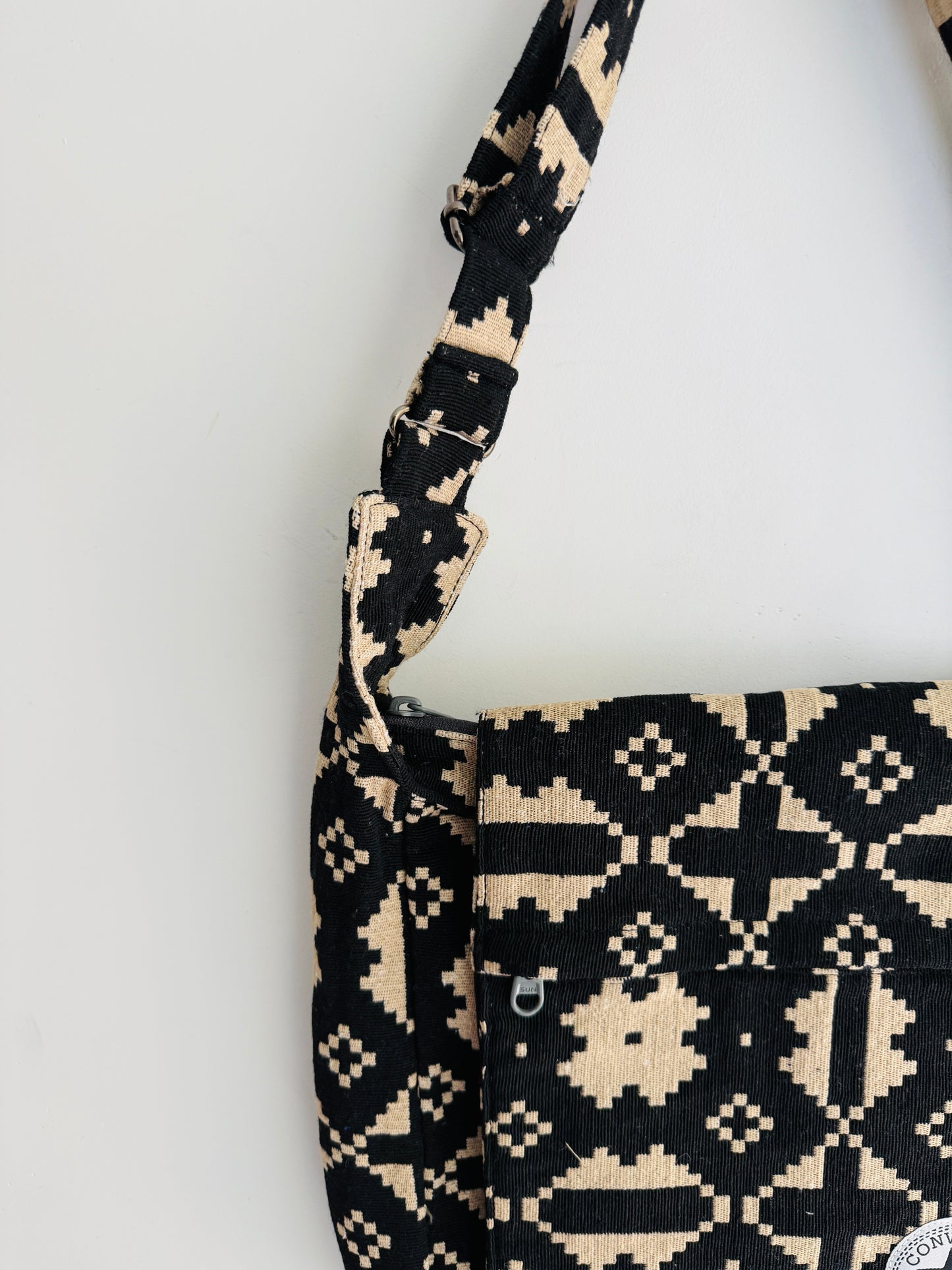 CROSSBODY BAG 2I7-F20