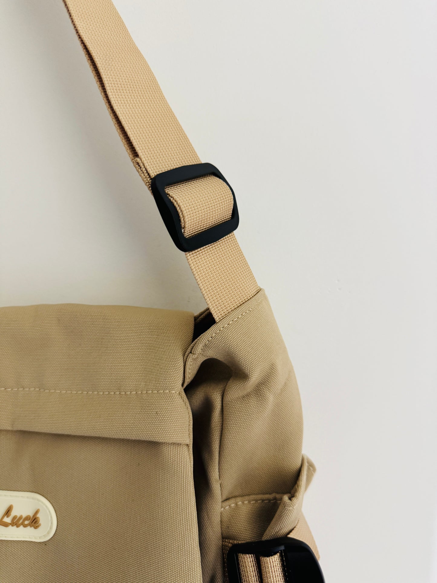 IMPORTED CROSSBODY BAG 8f2-a4
