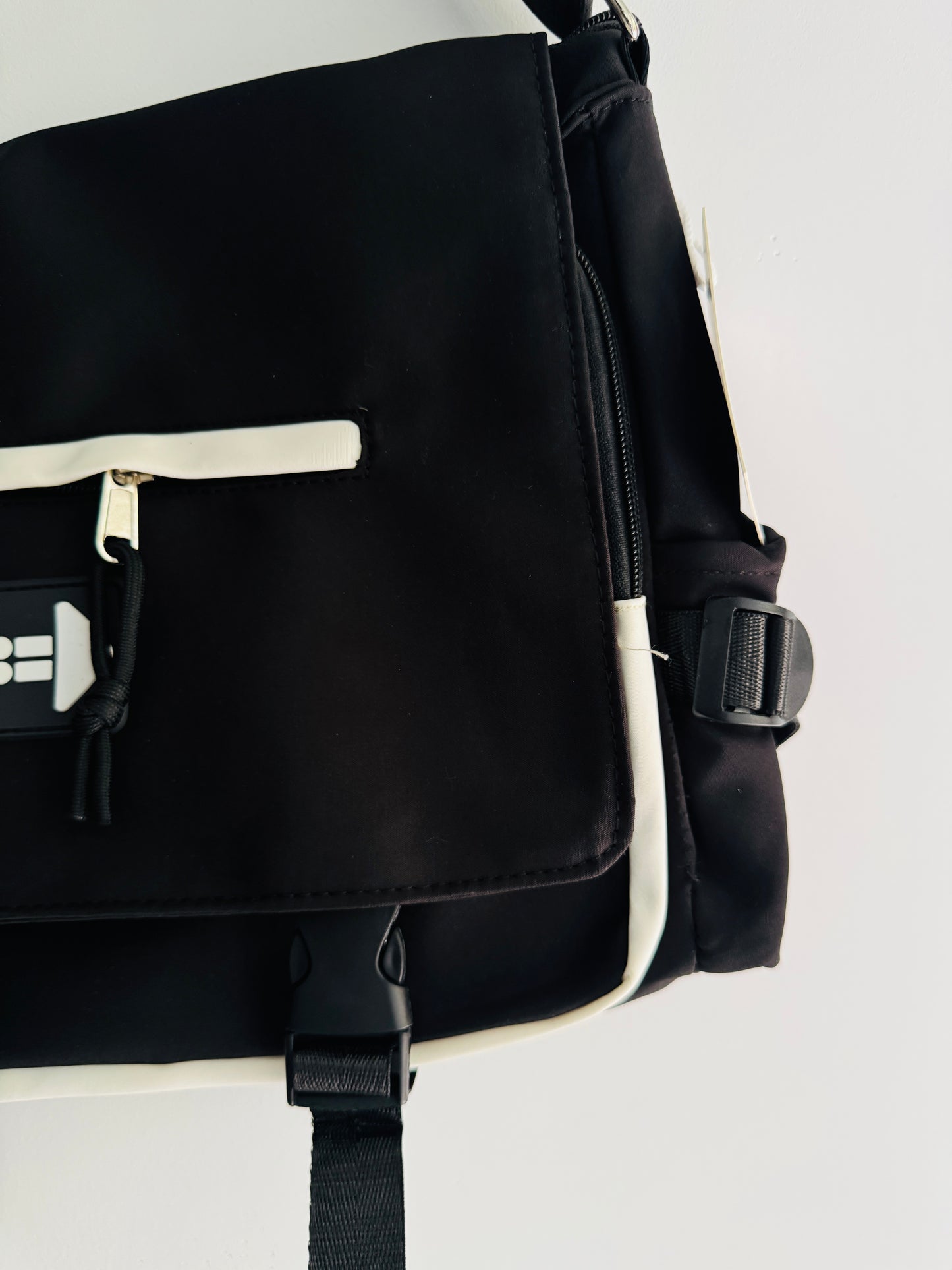 IMPORTED CROSSBODY BAG 2d2-C7