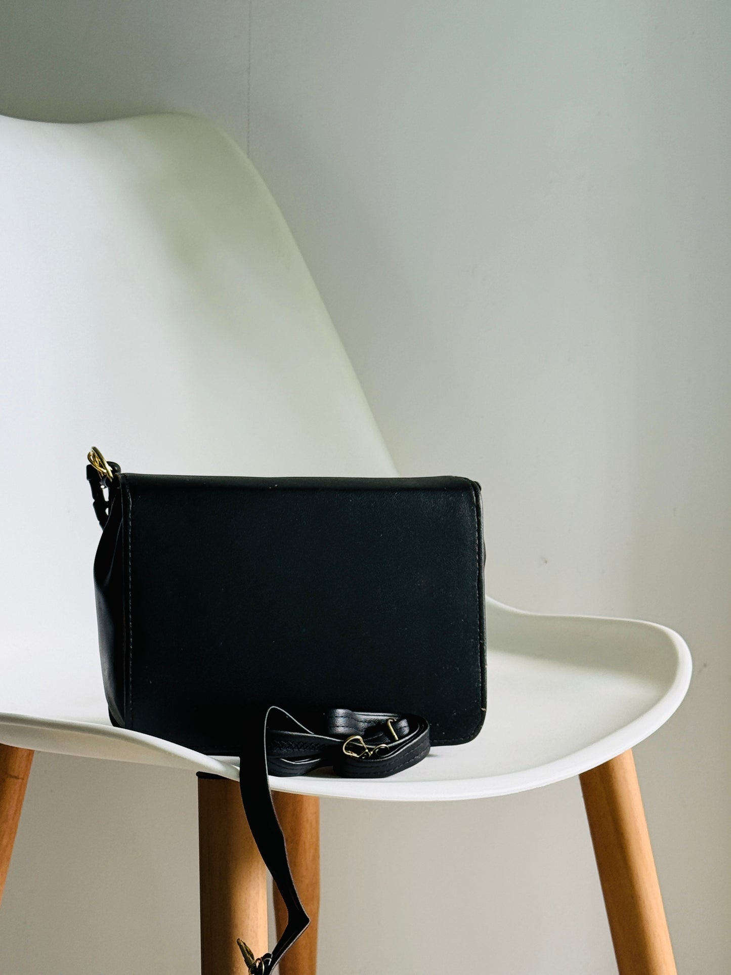 SLING BAG 0J3