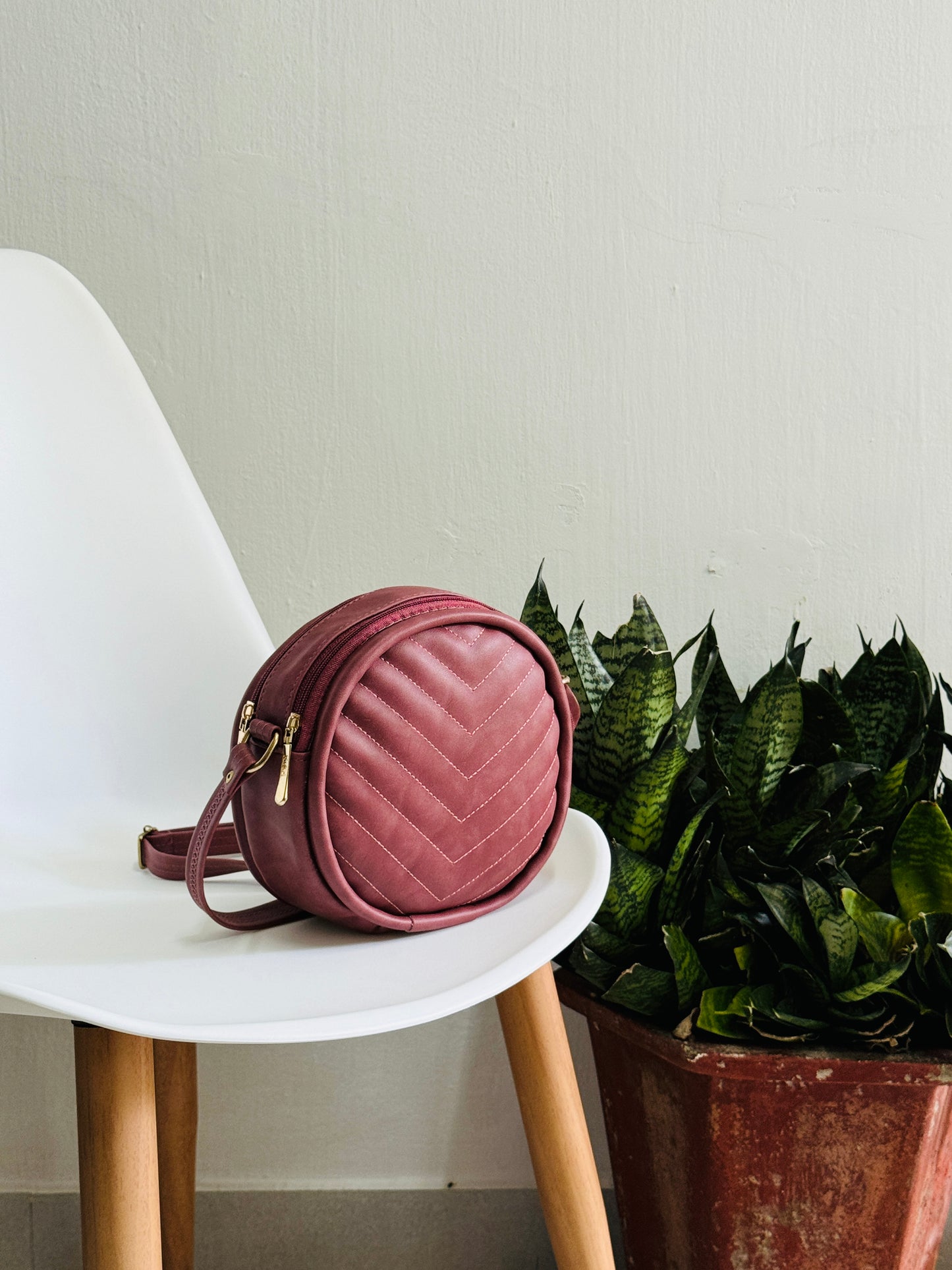 IMPORTED SLINGBAG (115)