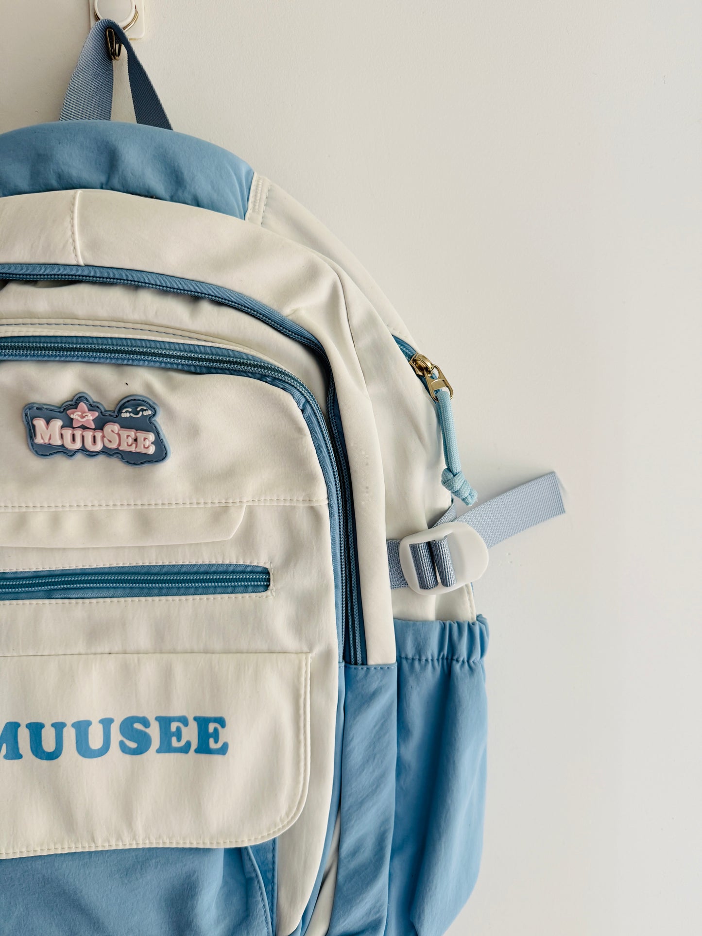 IMPORTED BACKPACK 1I2-I16