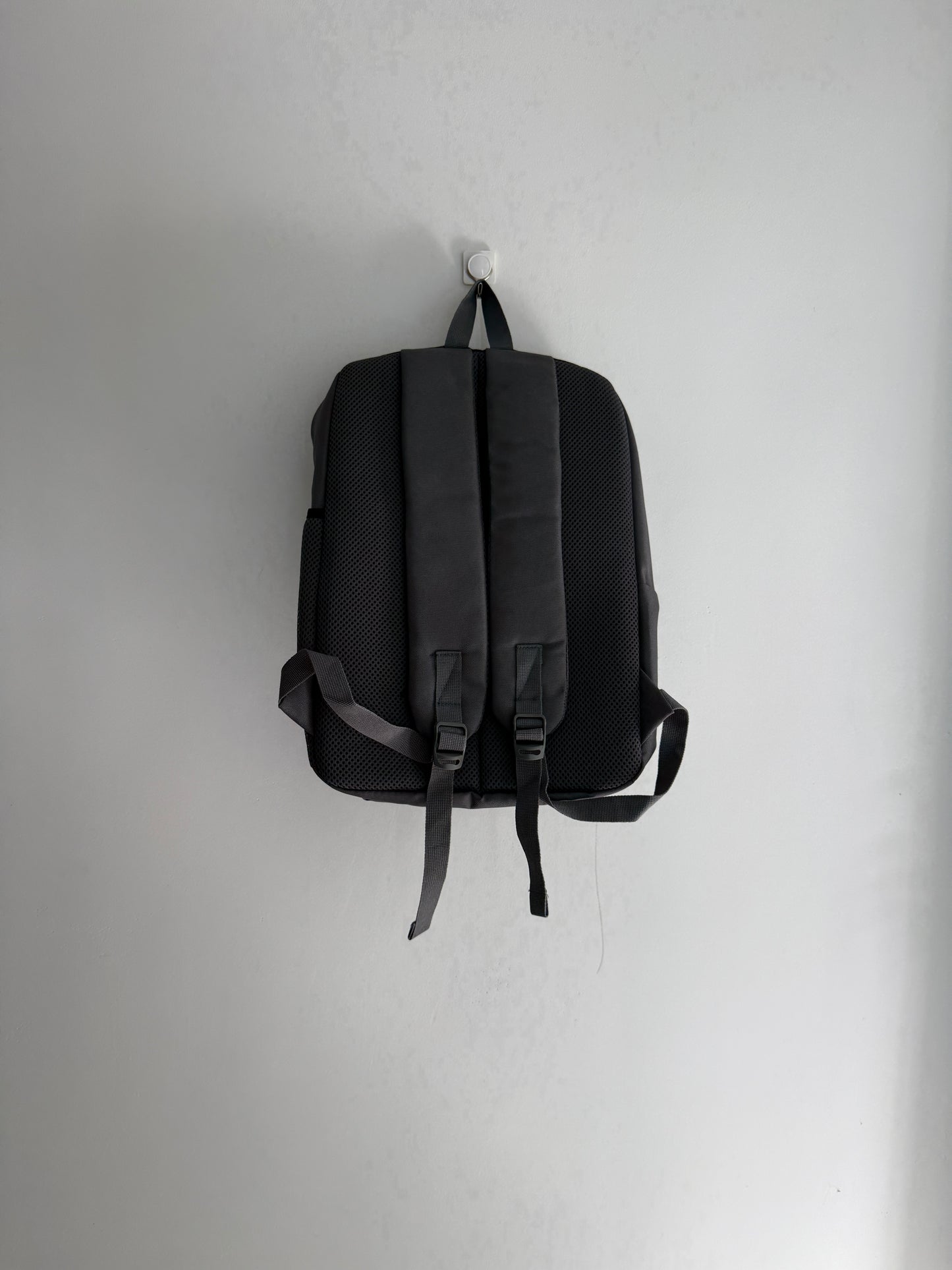 BACKPACK 5h0-E8