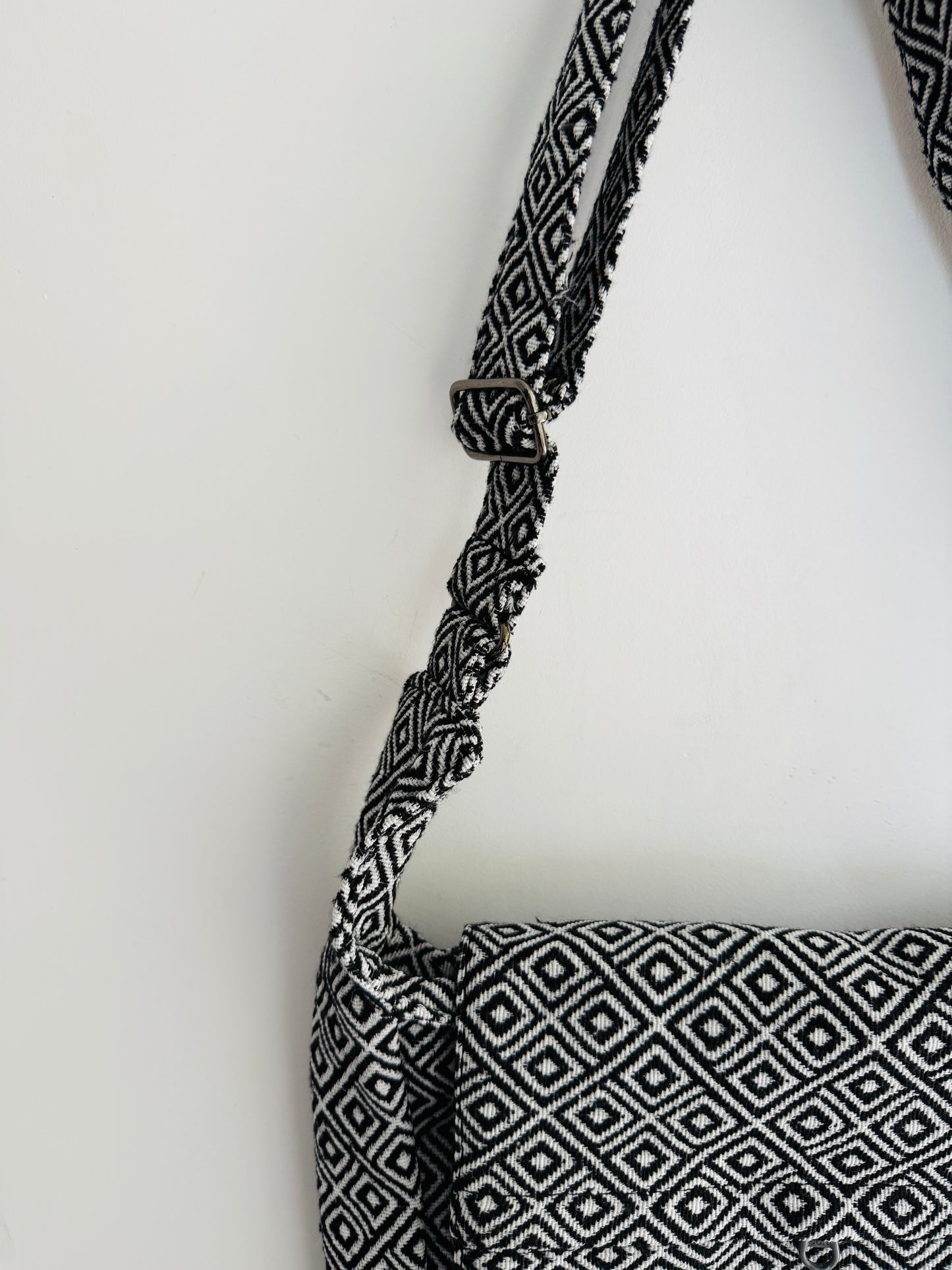 CROSSBODY BAG 2I6-F20