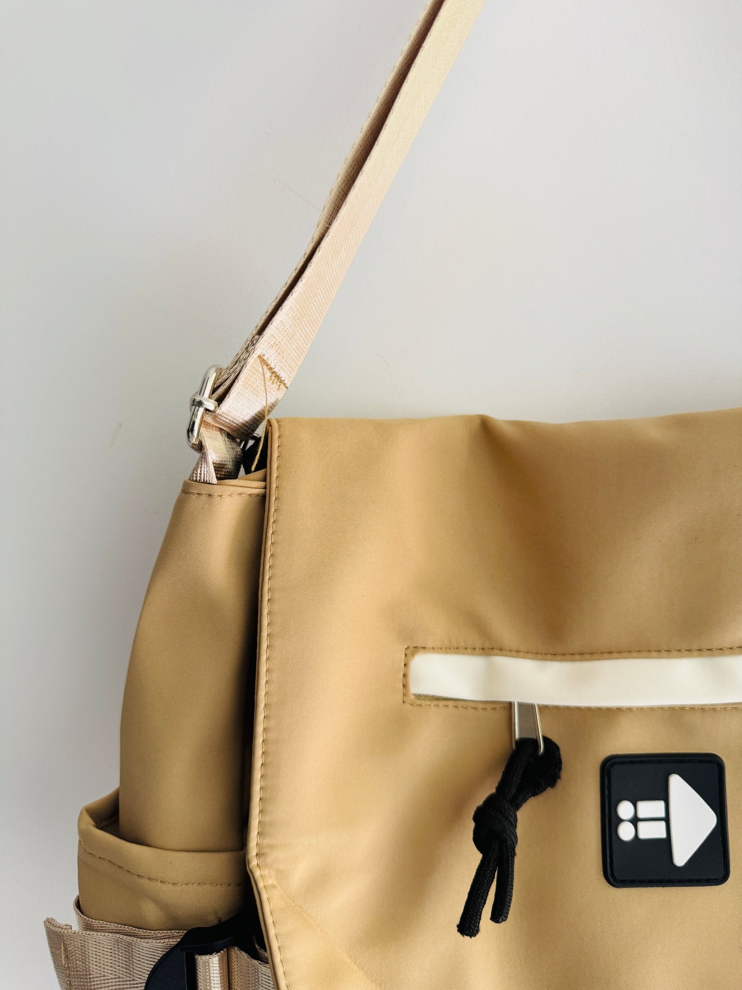 IMPORTED CROSSBODY BAG 2d1-C7
