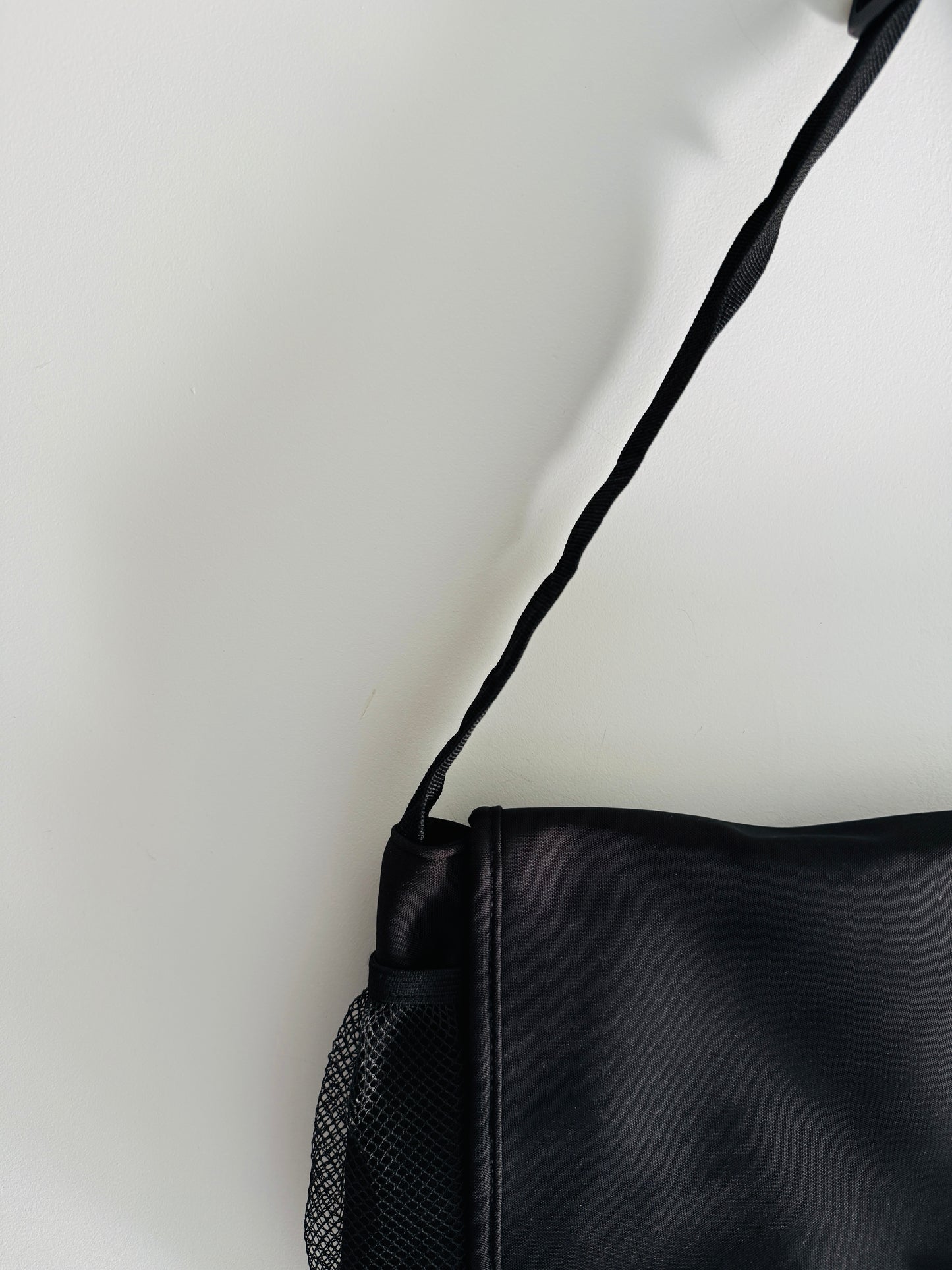 IMPORTED CROSSBODY BAG 2h9-g3