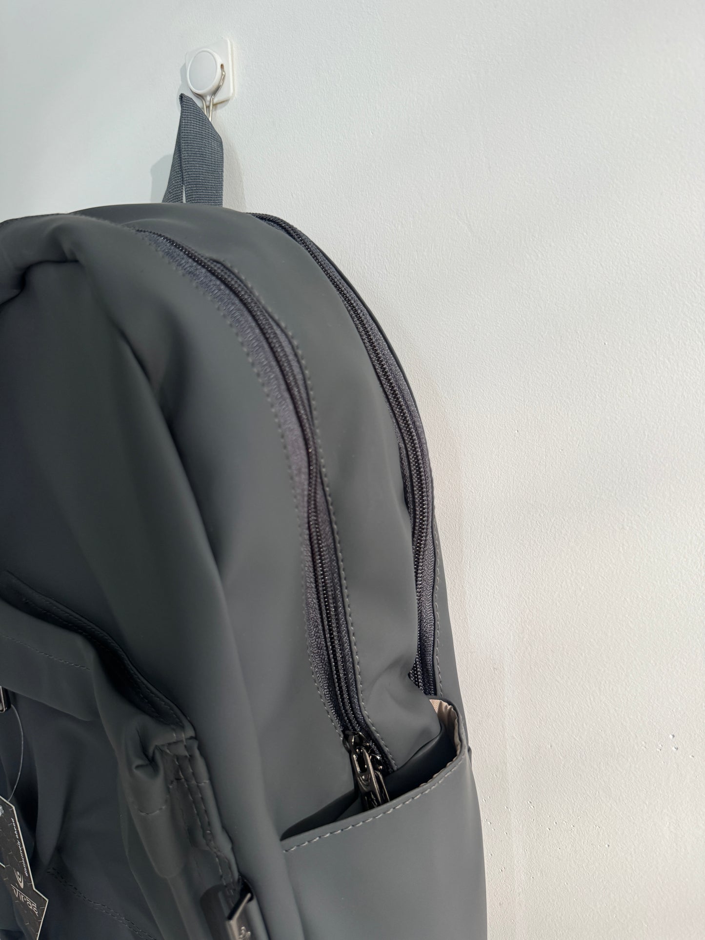 IMPORTED BACKPACK 6f6-H1