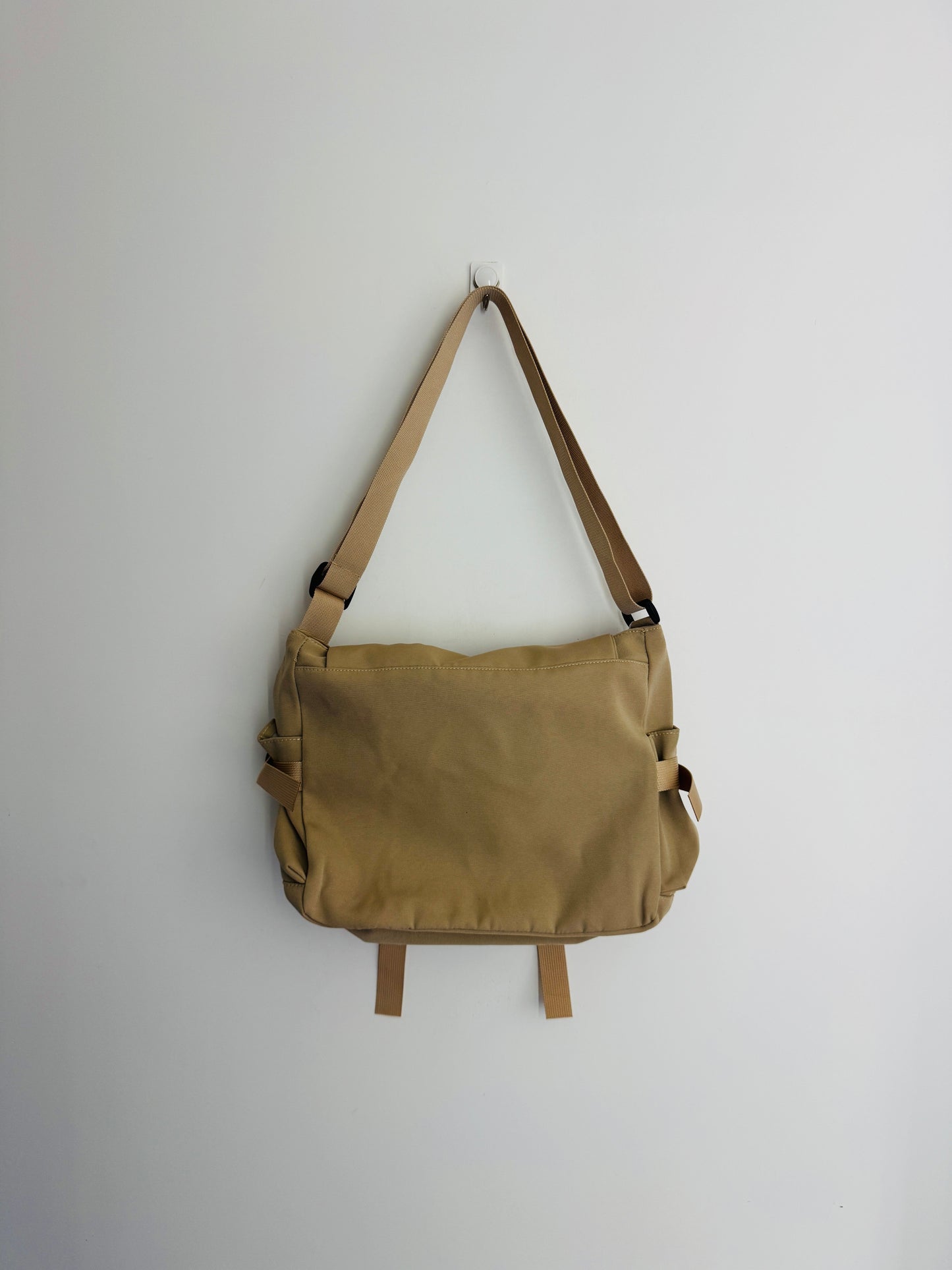 IMPORTED CROSSBODY BAG 8f2-a4