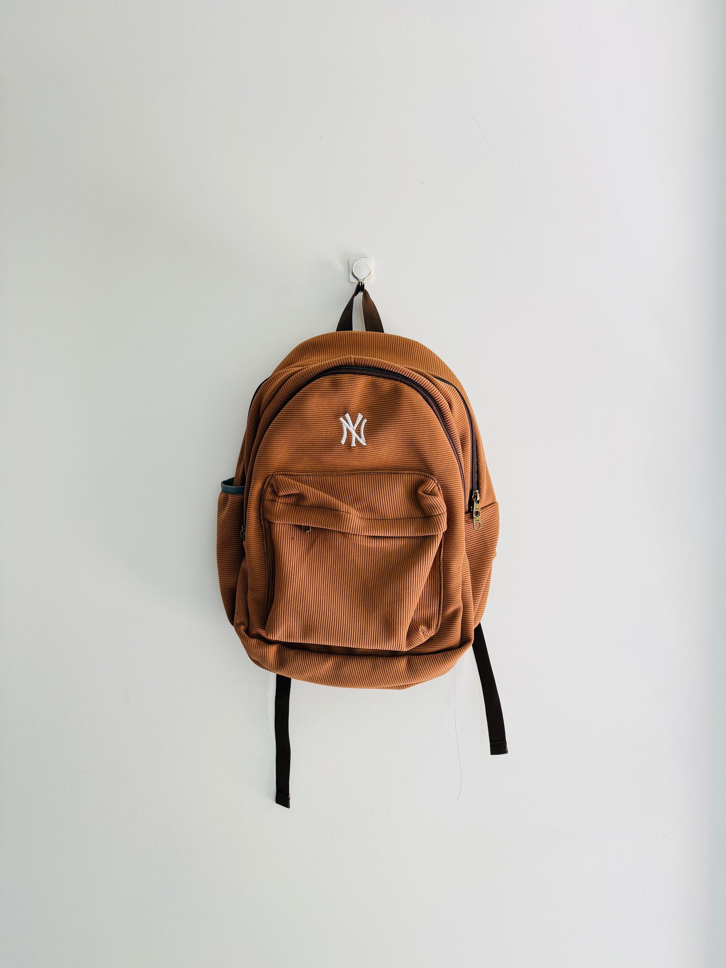 BACKPACK 2O0-D2