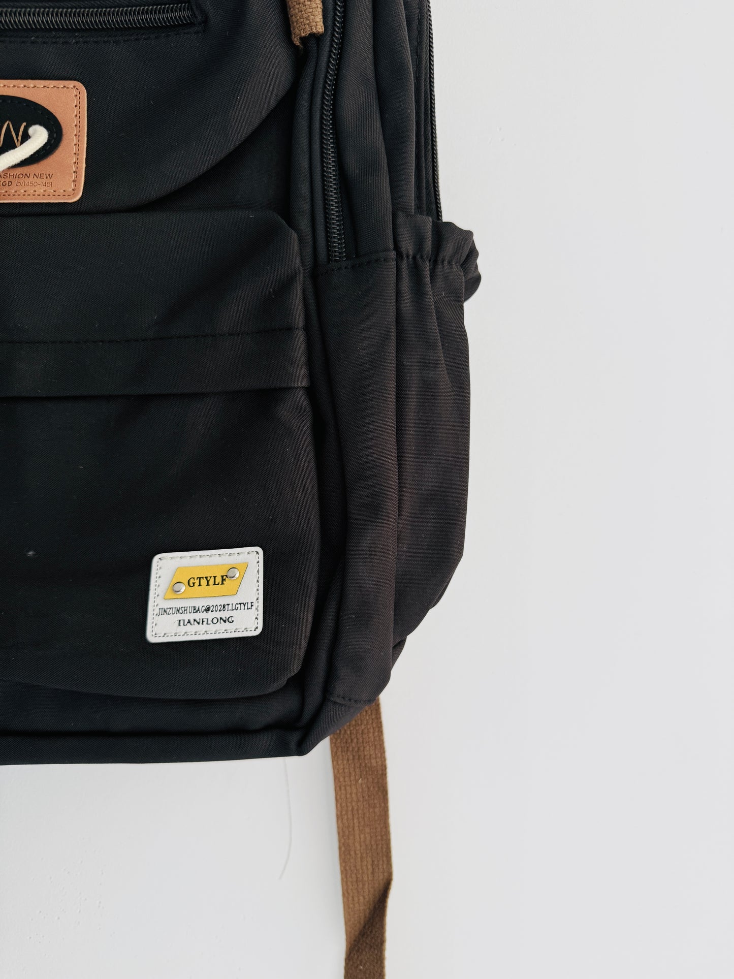 IMPORTED BACKPACK 3K4-I16
