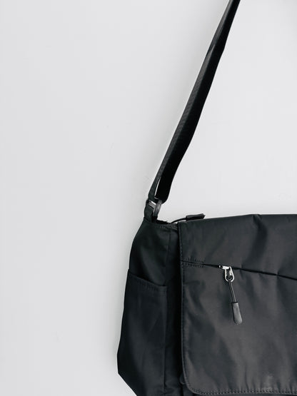 CROSSBODY BAG 6O6-A11