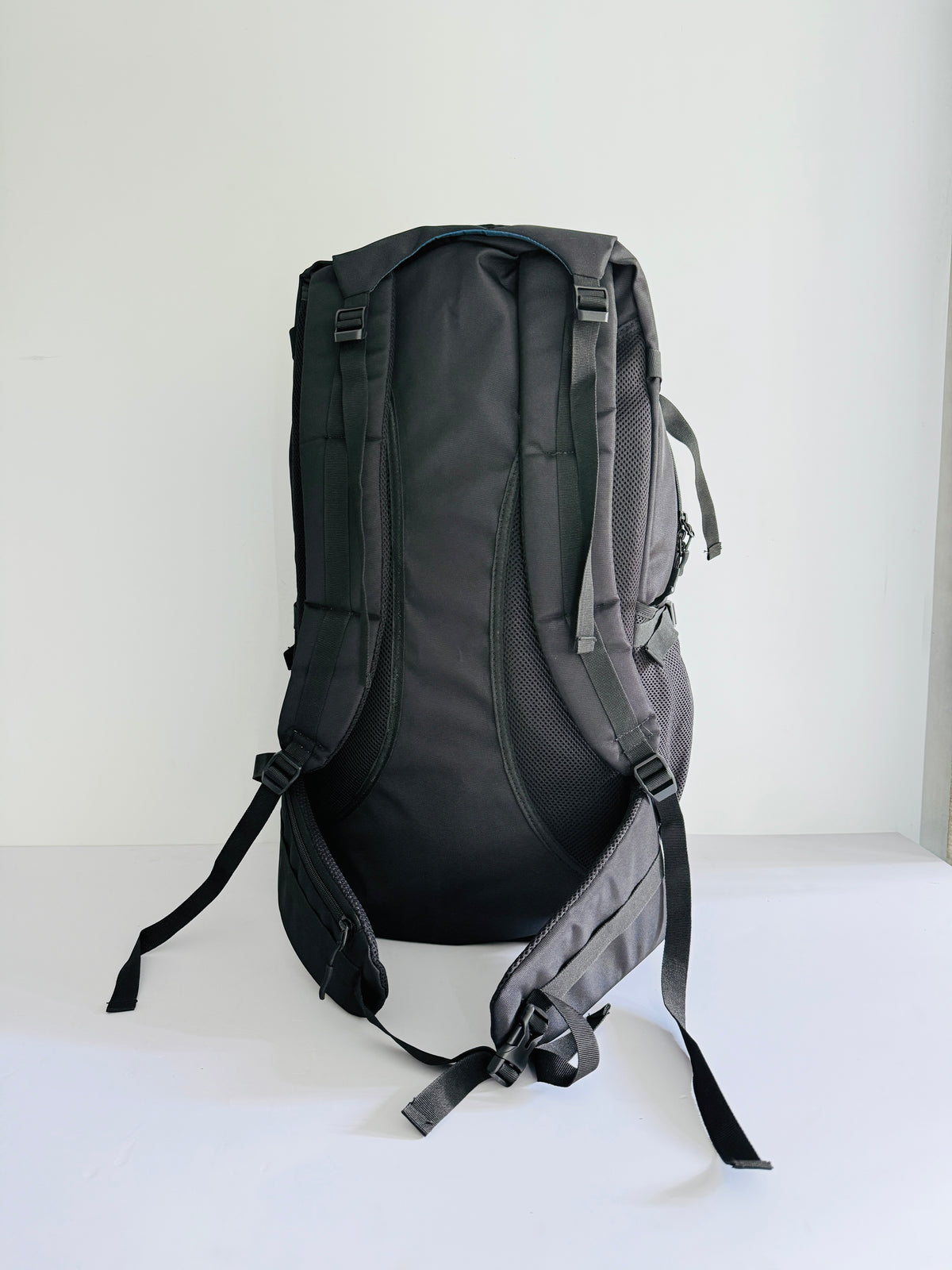 TRAVEL BAG 2R9-M11