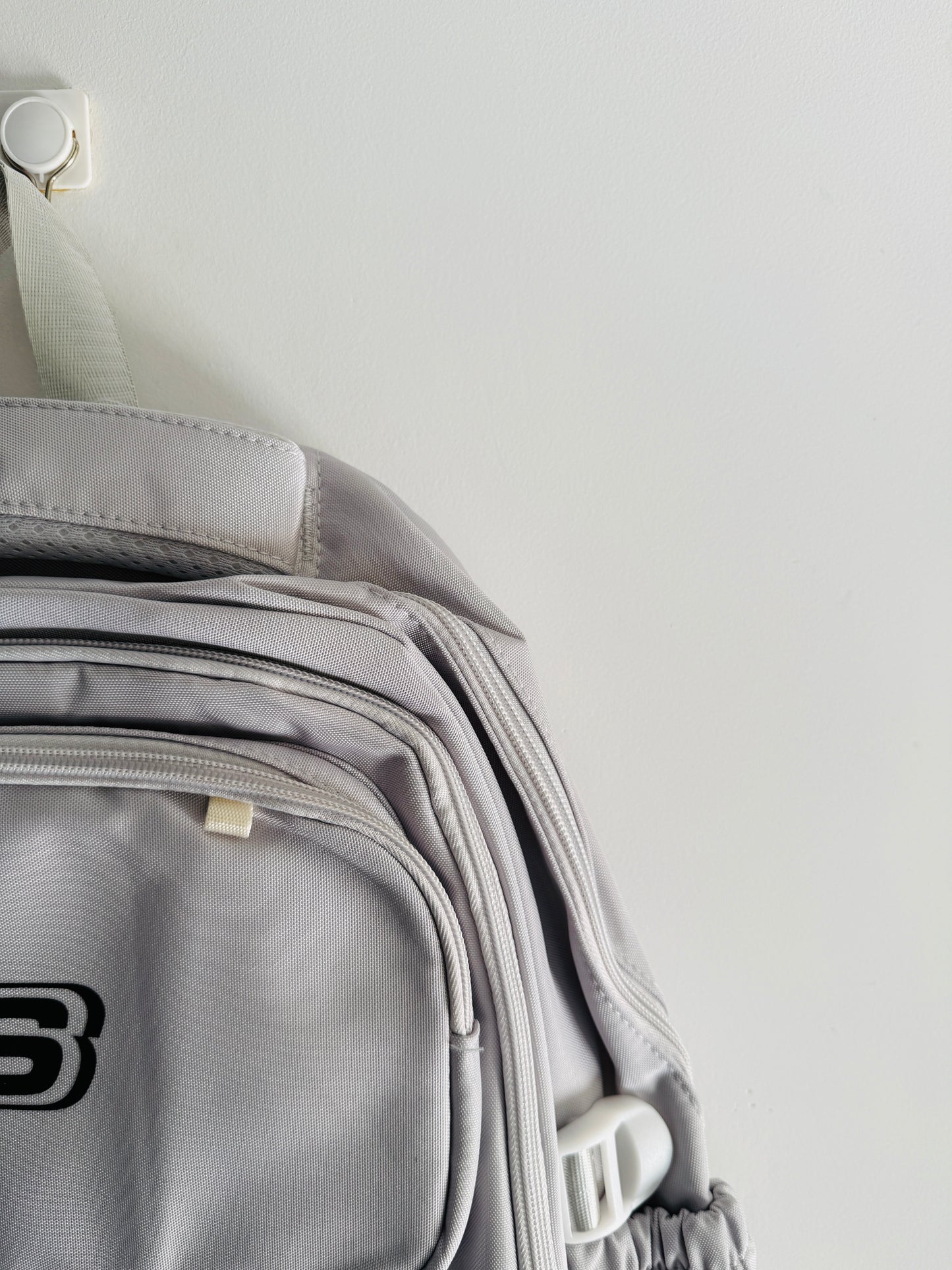 IMPORTED BACKPACK 3N0-E8