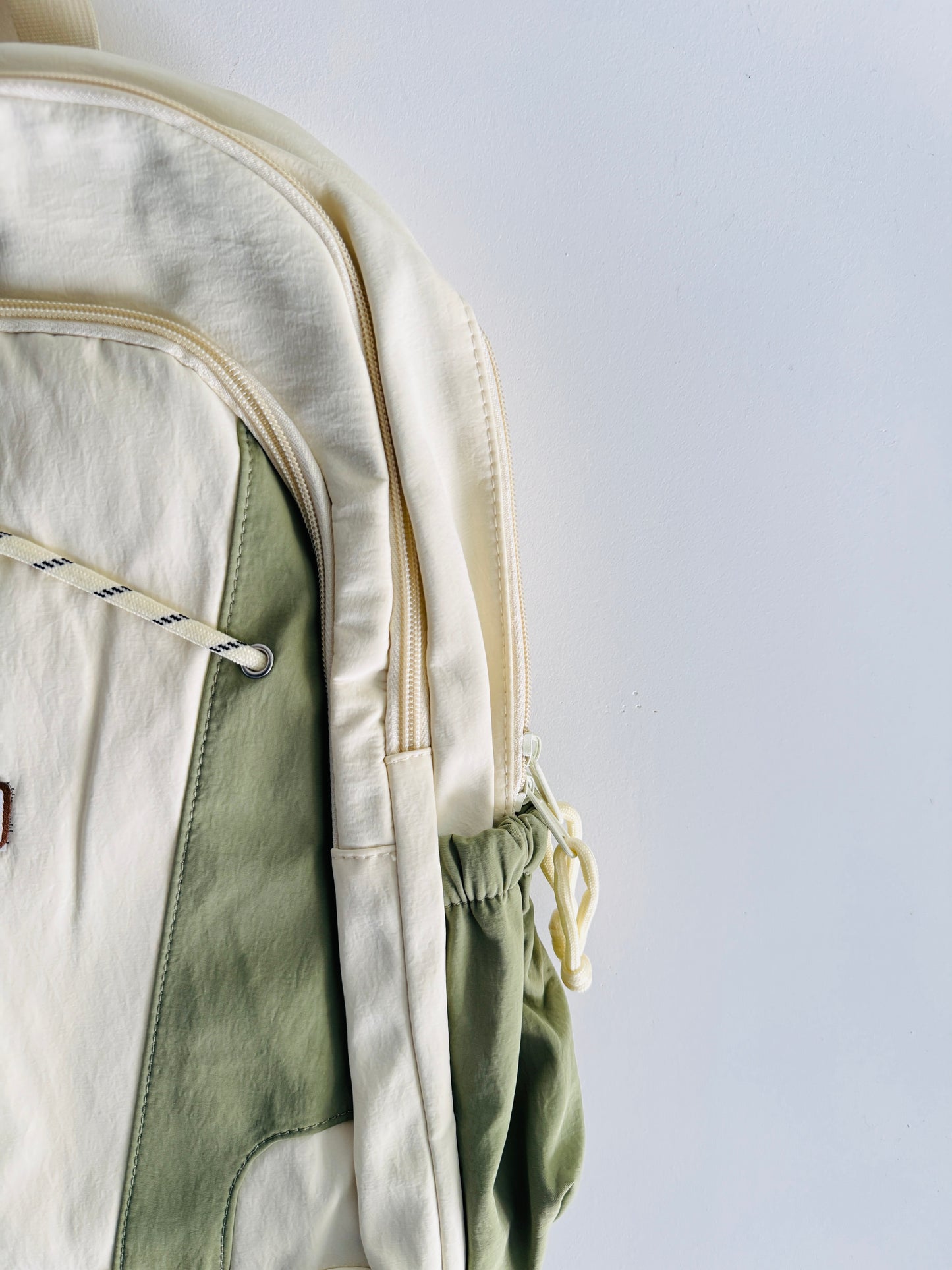 IMPORTED BACKPACK 0P9-D5