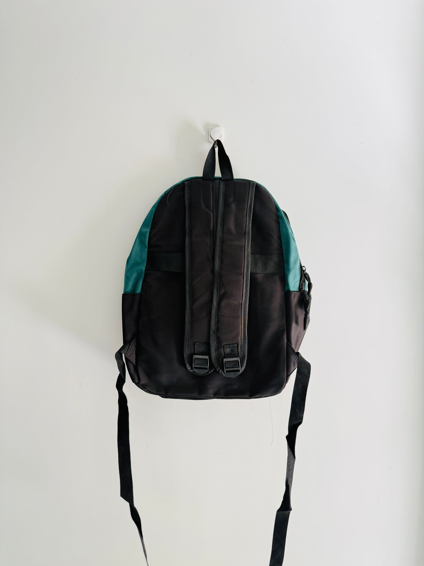 IMPORTED BACKPACK 7N8-D2
