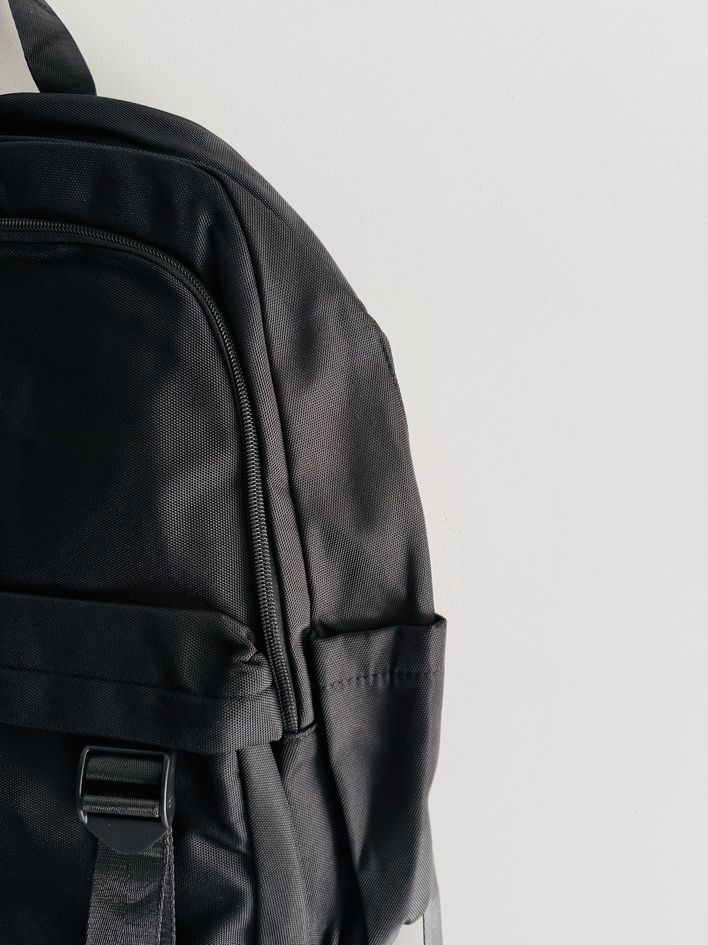 IMPORTED BACKPACK 8N3-C7