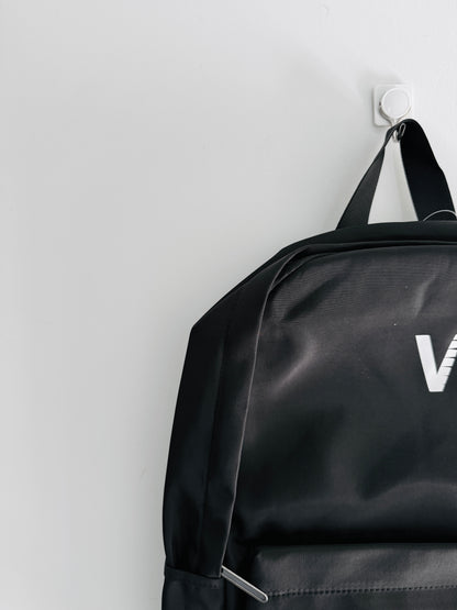 IMPORTED BACKPACK 1P0-I9