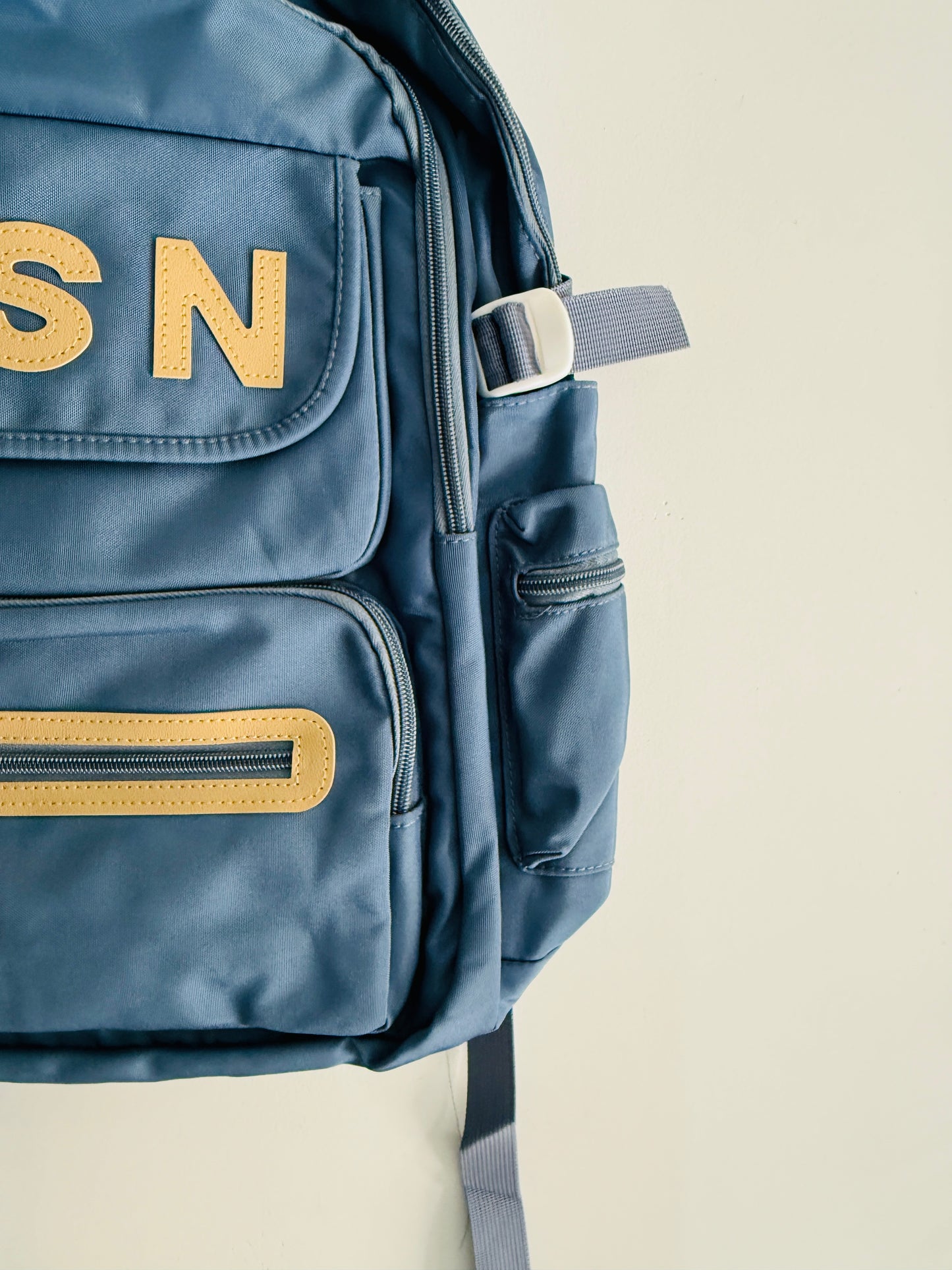 IMPORTED BACKPACK 9N4-E8