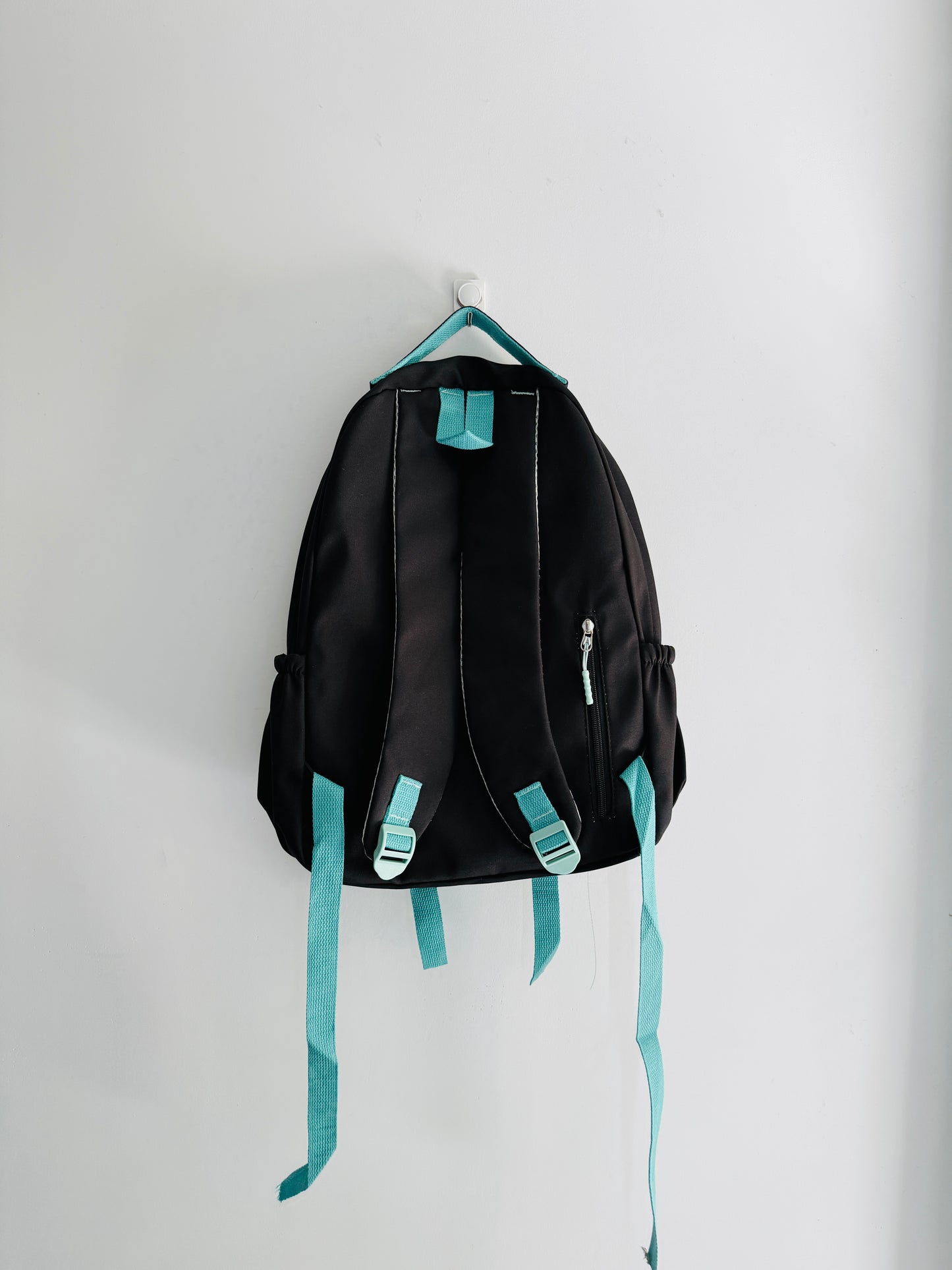 IMPORTED BACKPACK 8O5-G16