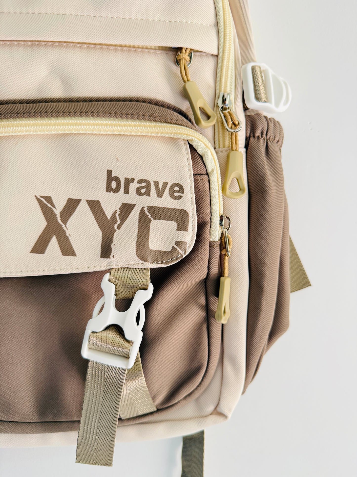IMPORTED BACKPACK 4P4-F8