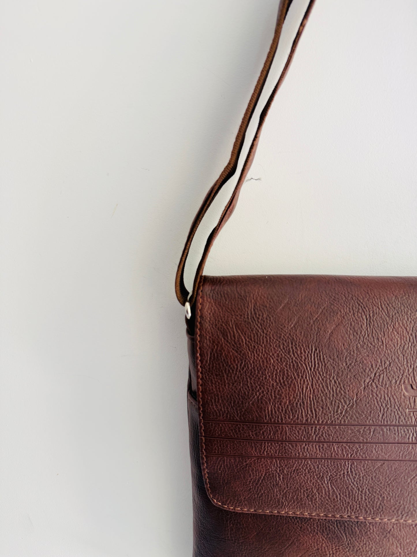CROSSBODY BAG 9P8-C5