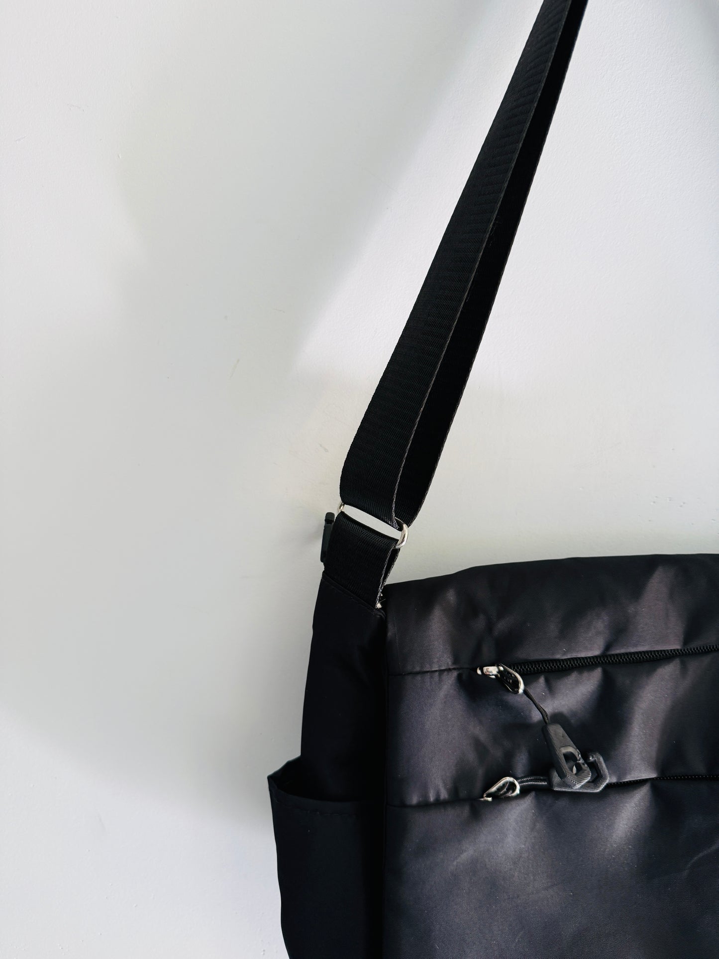 CROSSBODY BAG 9N0-E3