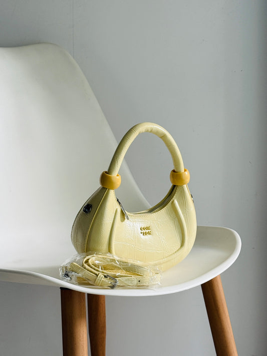 IMPORTED PREMIUM SLING BAG 4L5