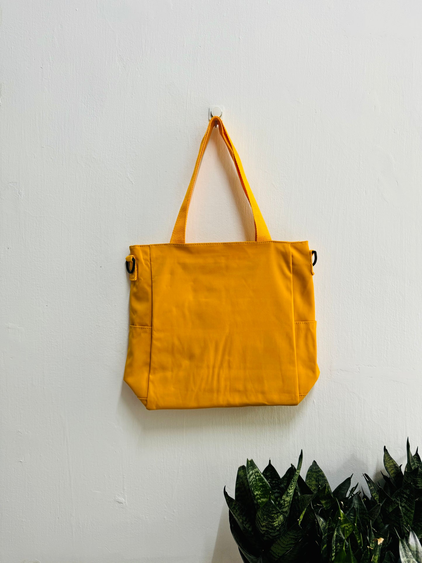 IMPORTED TOTEBAG 47