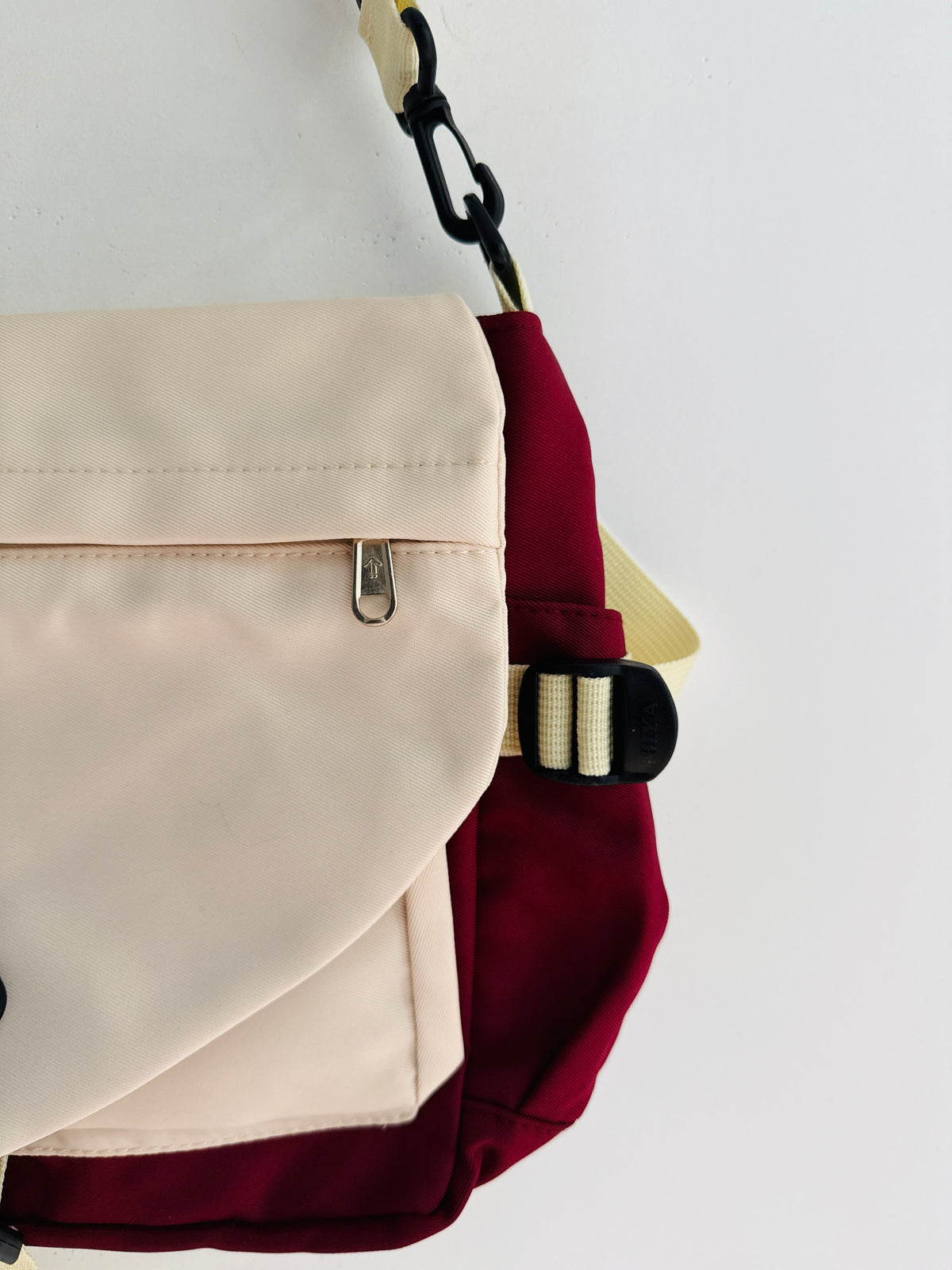IMPORTED CROSSBODY BAG 8Q8-D11