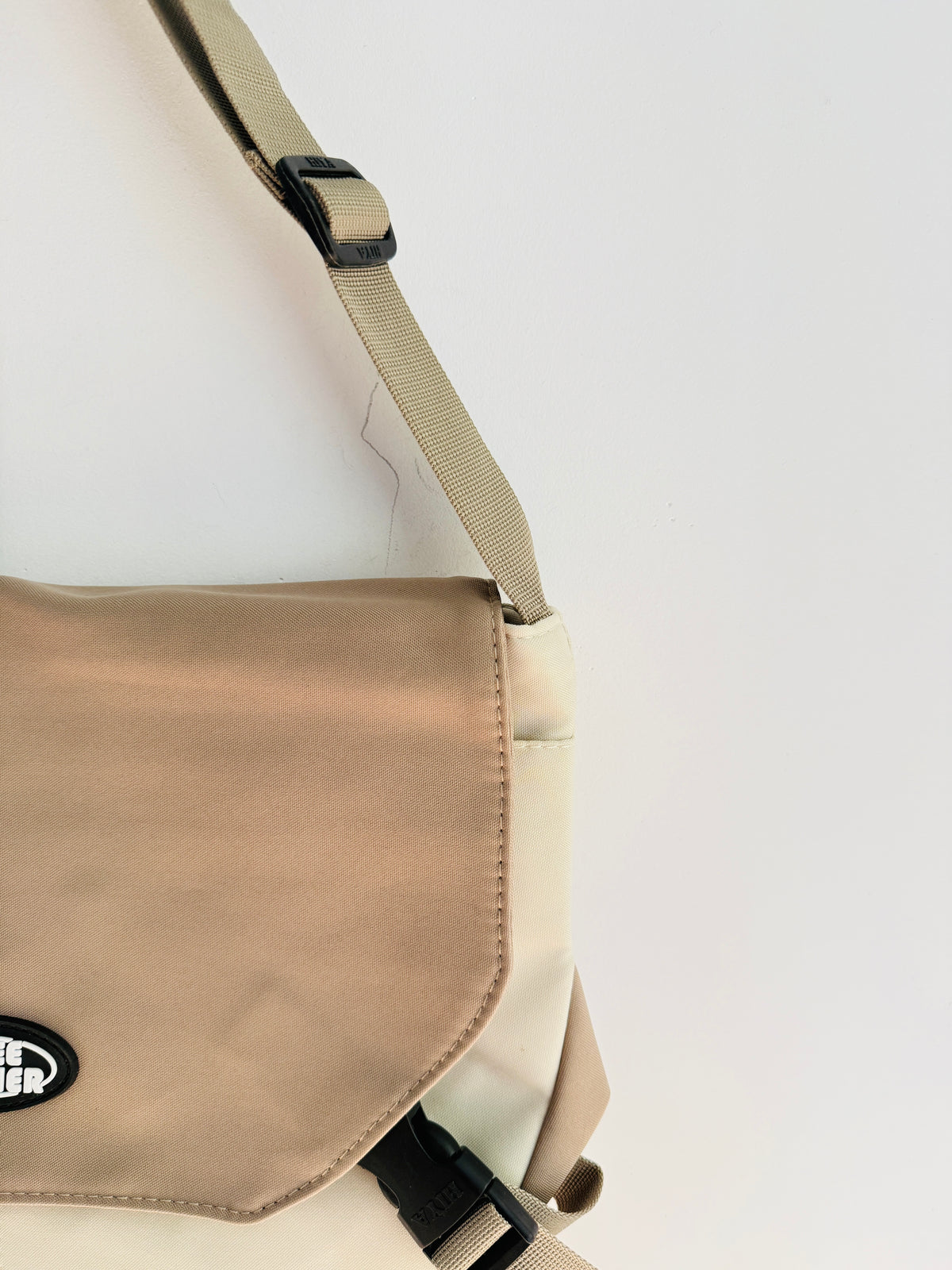 IMPORTED CROSSBODY BAG 8Q1-F3